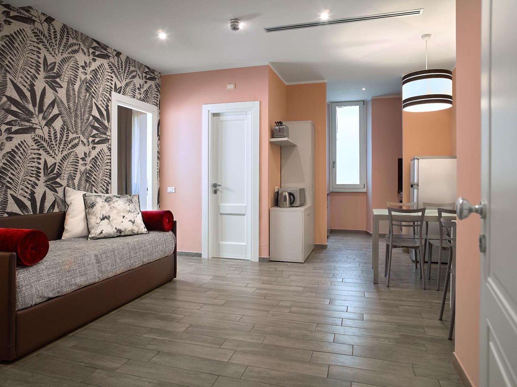 Large One-Bedroom Apartment