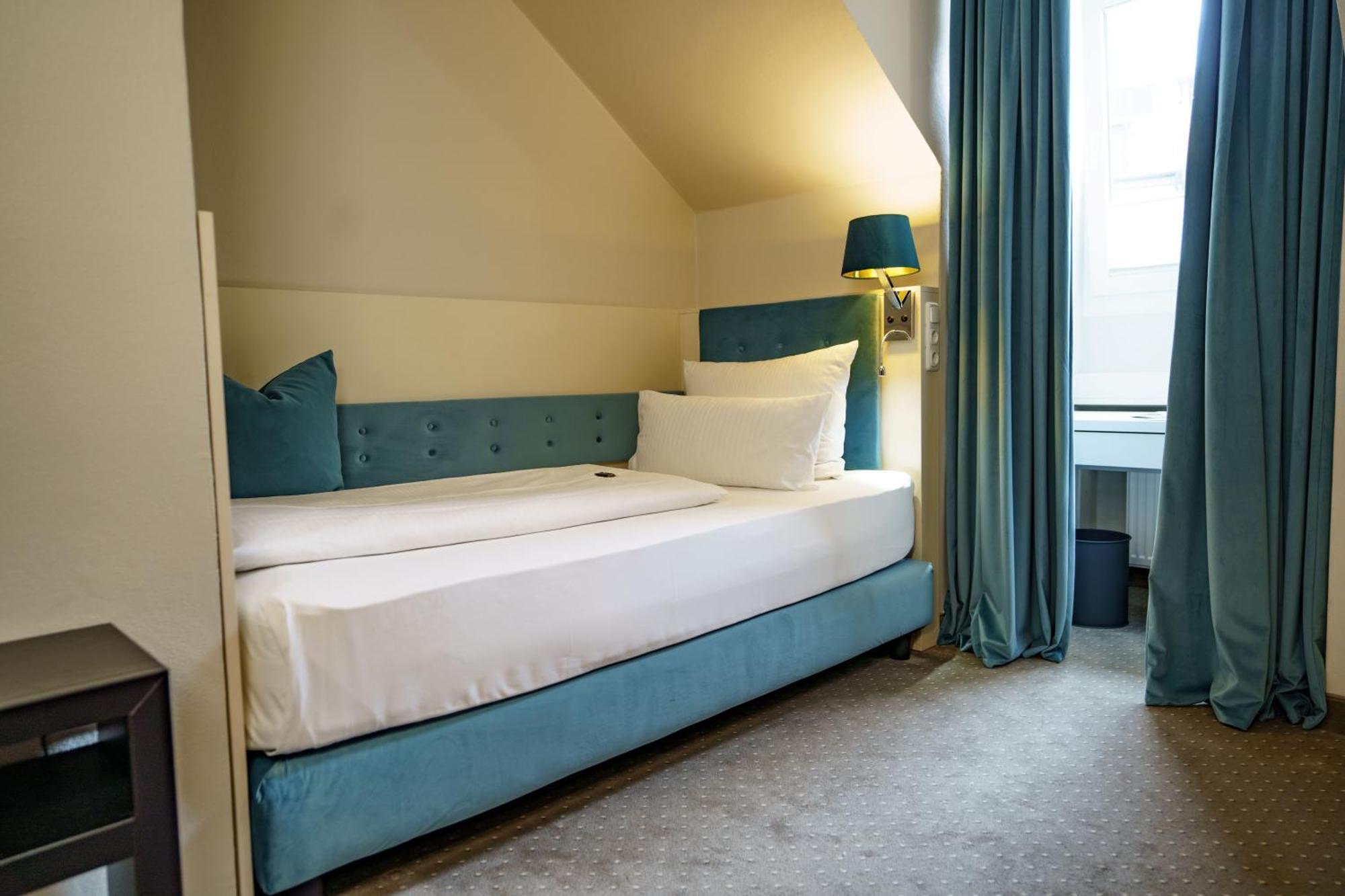 Single Room Standard