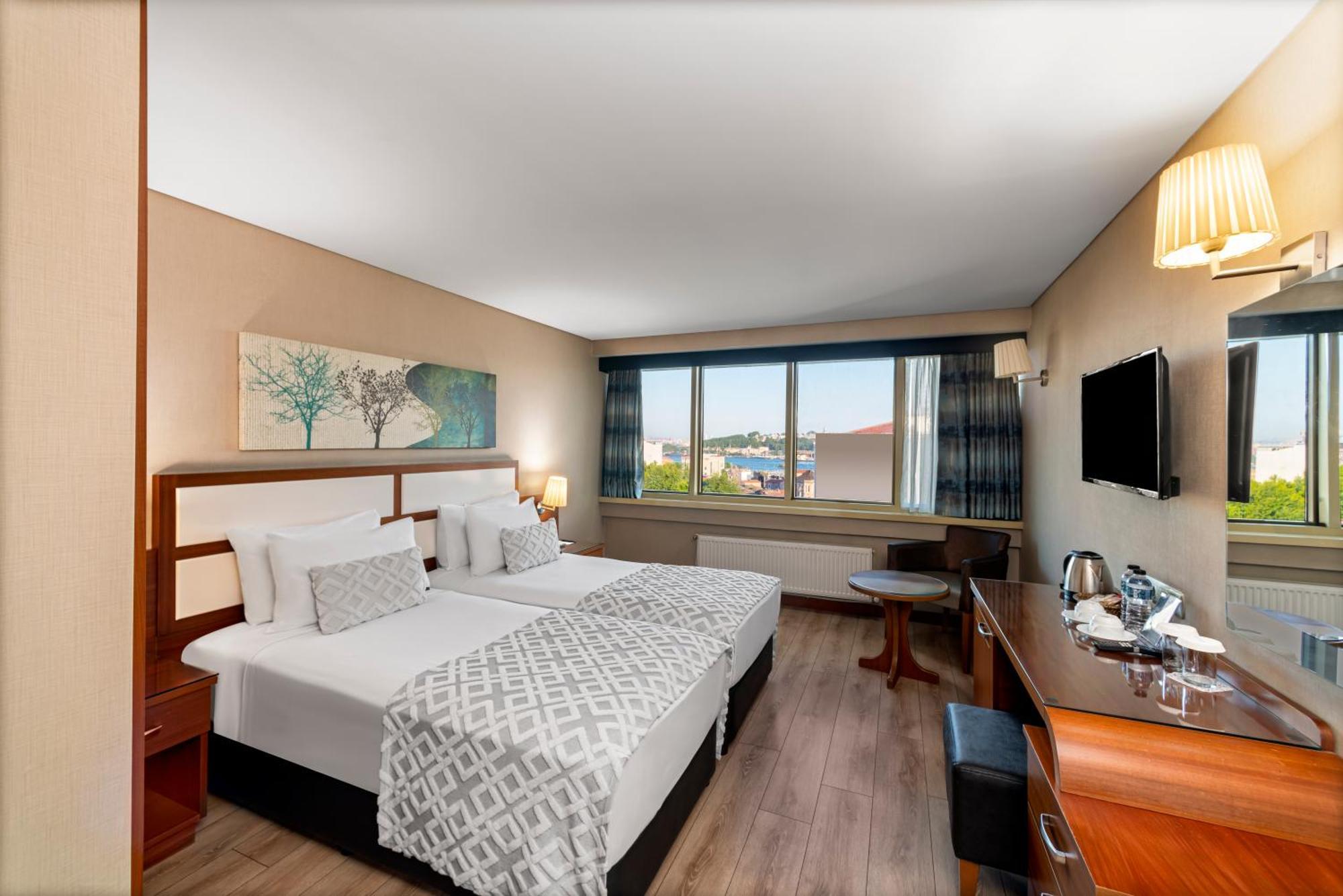 Double or Twin Room City View