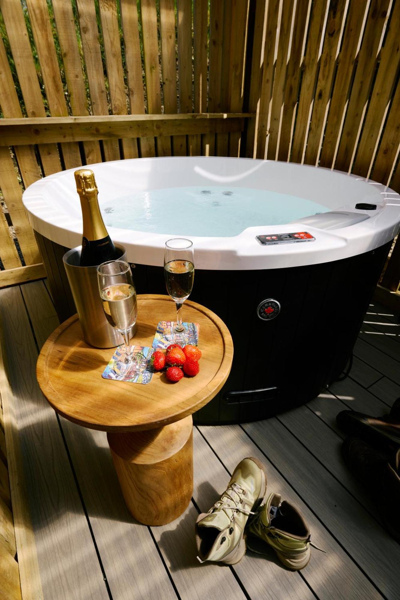 Suite Spa Bath Annex