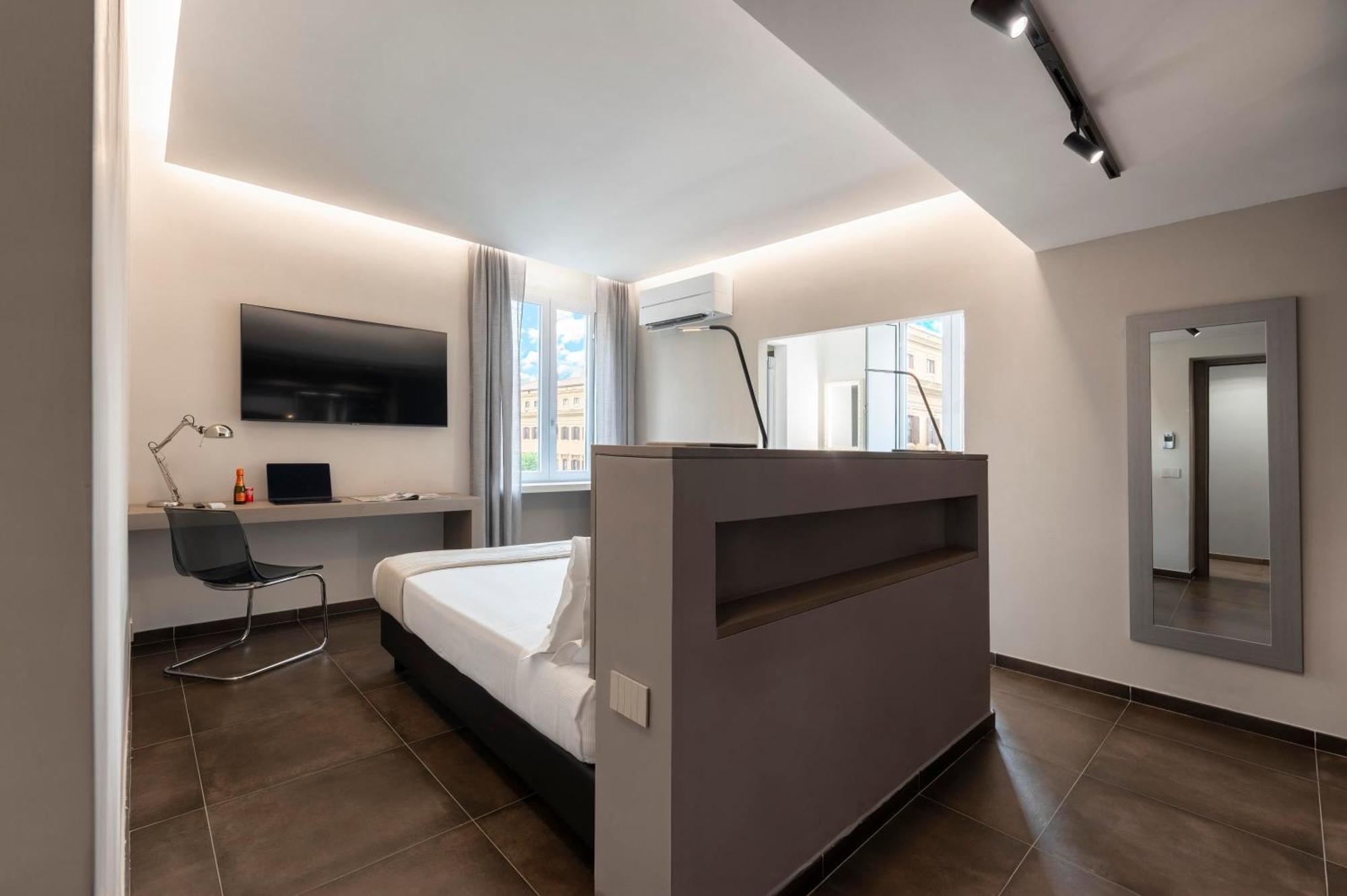 Superior Double Room City View