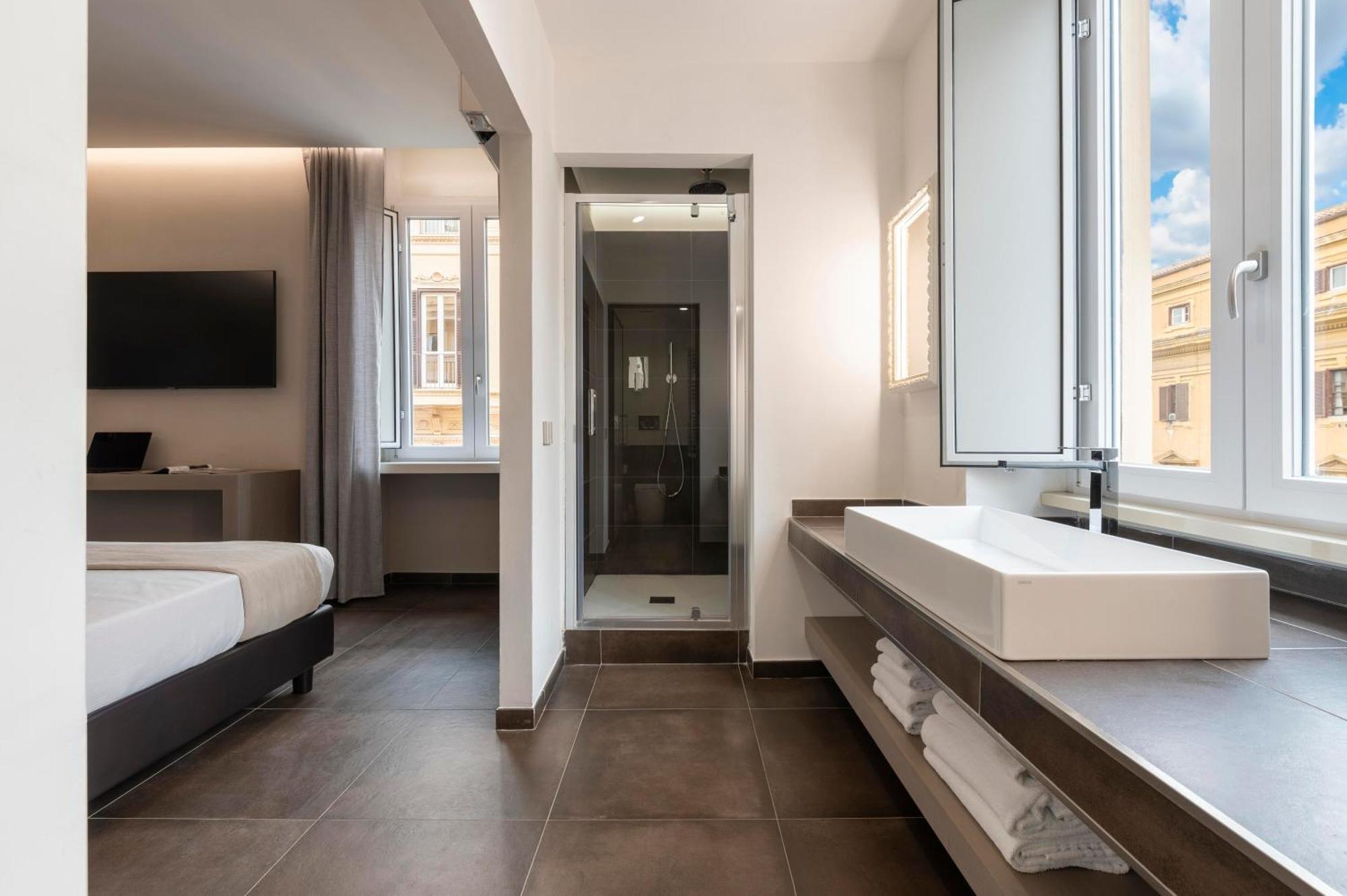 Superior Double Room City View