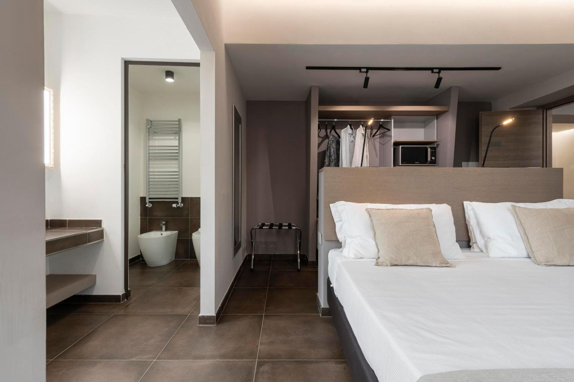 Superior Double Room City View