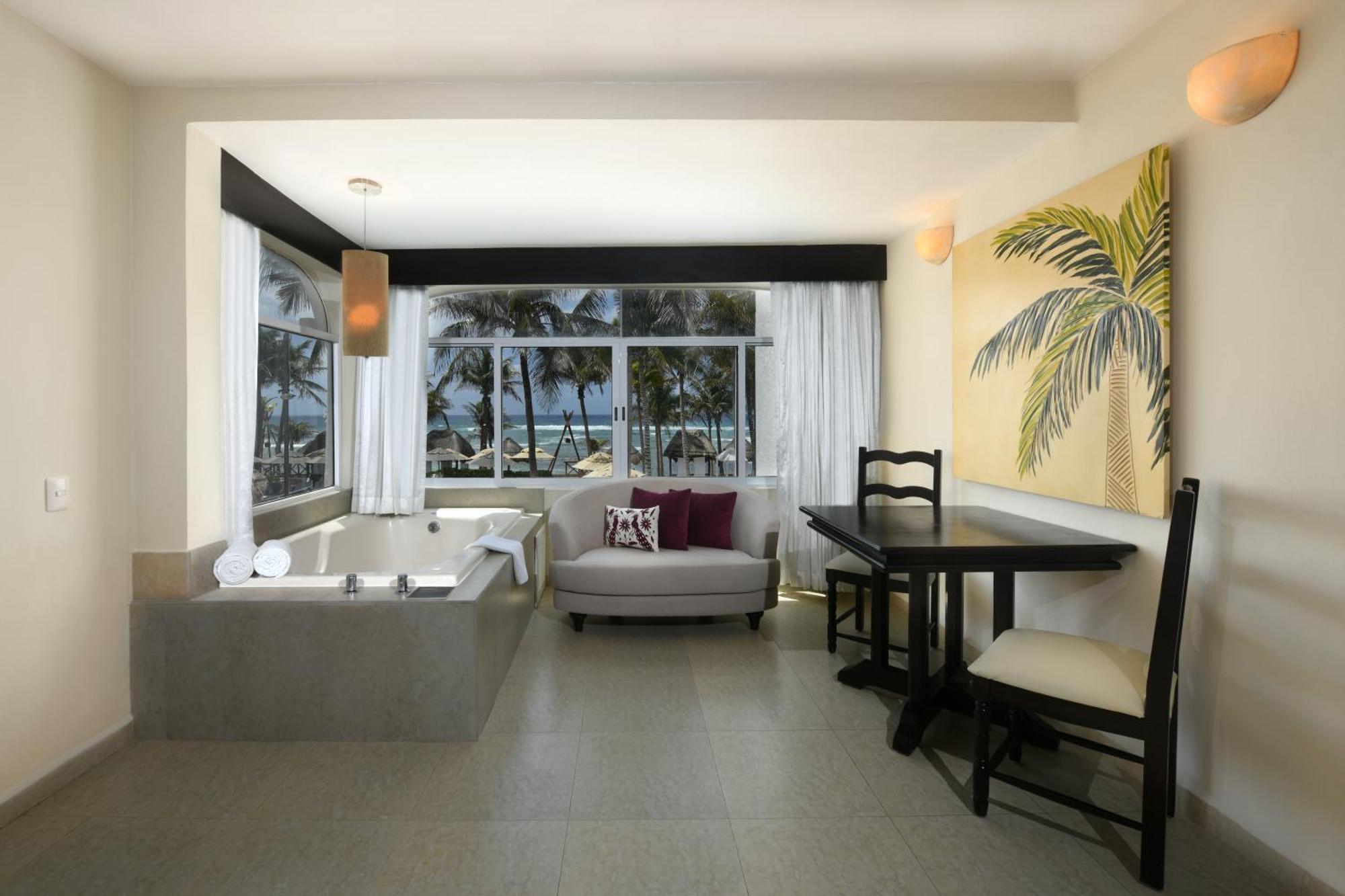 Oceanfront Junior Suites