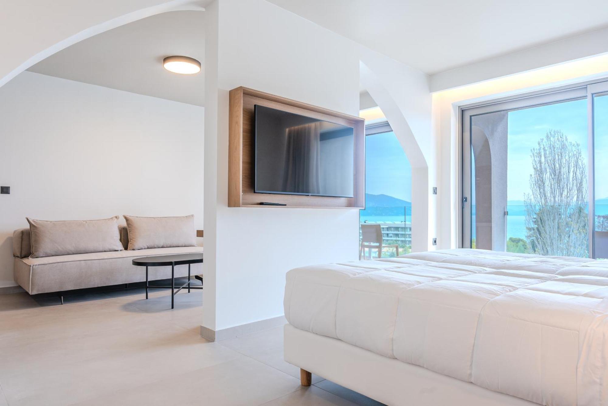 Premium Two Bedroom Suite with Sea View,1598468594:JPEG