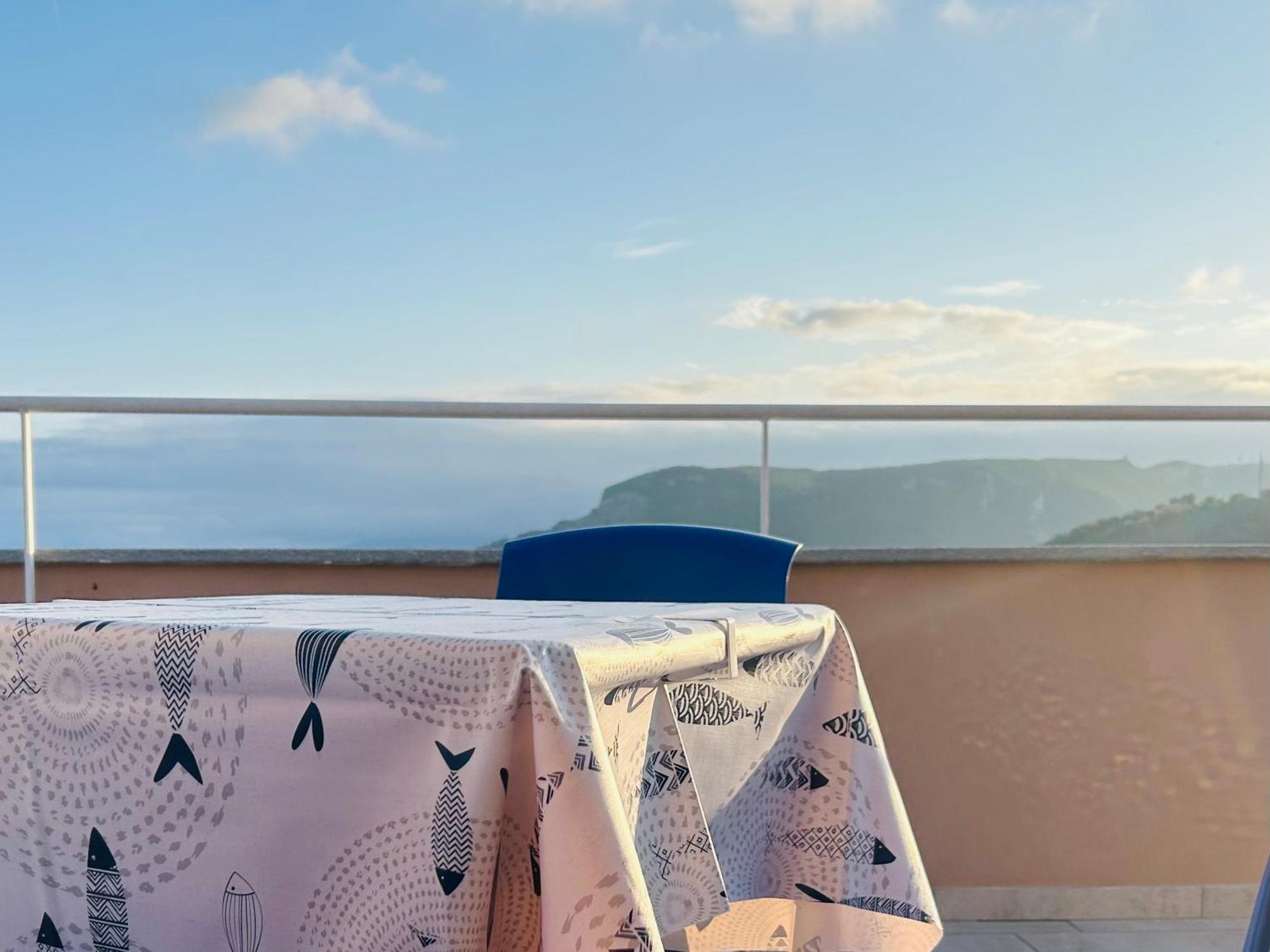 Appartamento Monolocale con Vista Mare