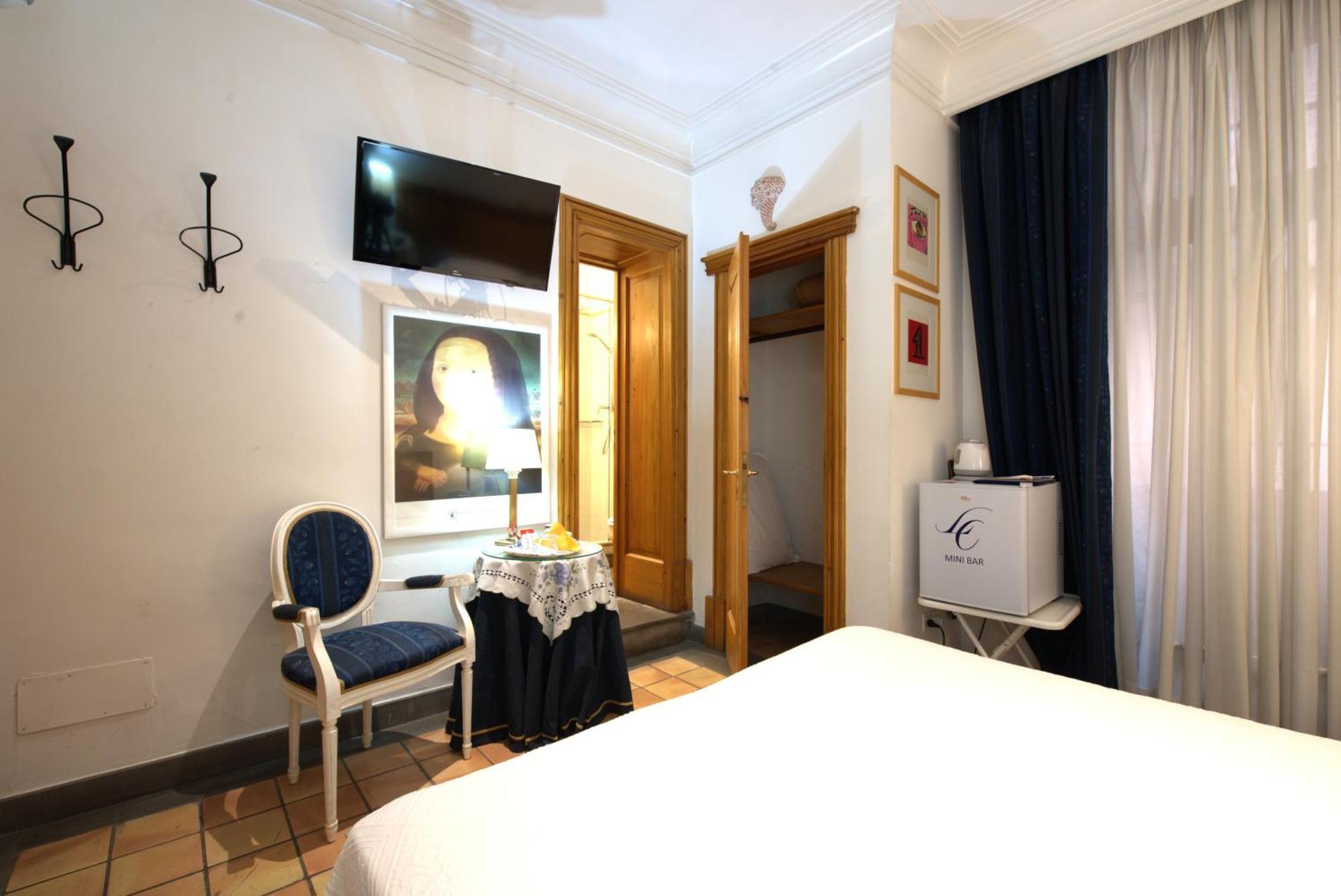 Small Double Room Internal View