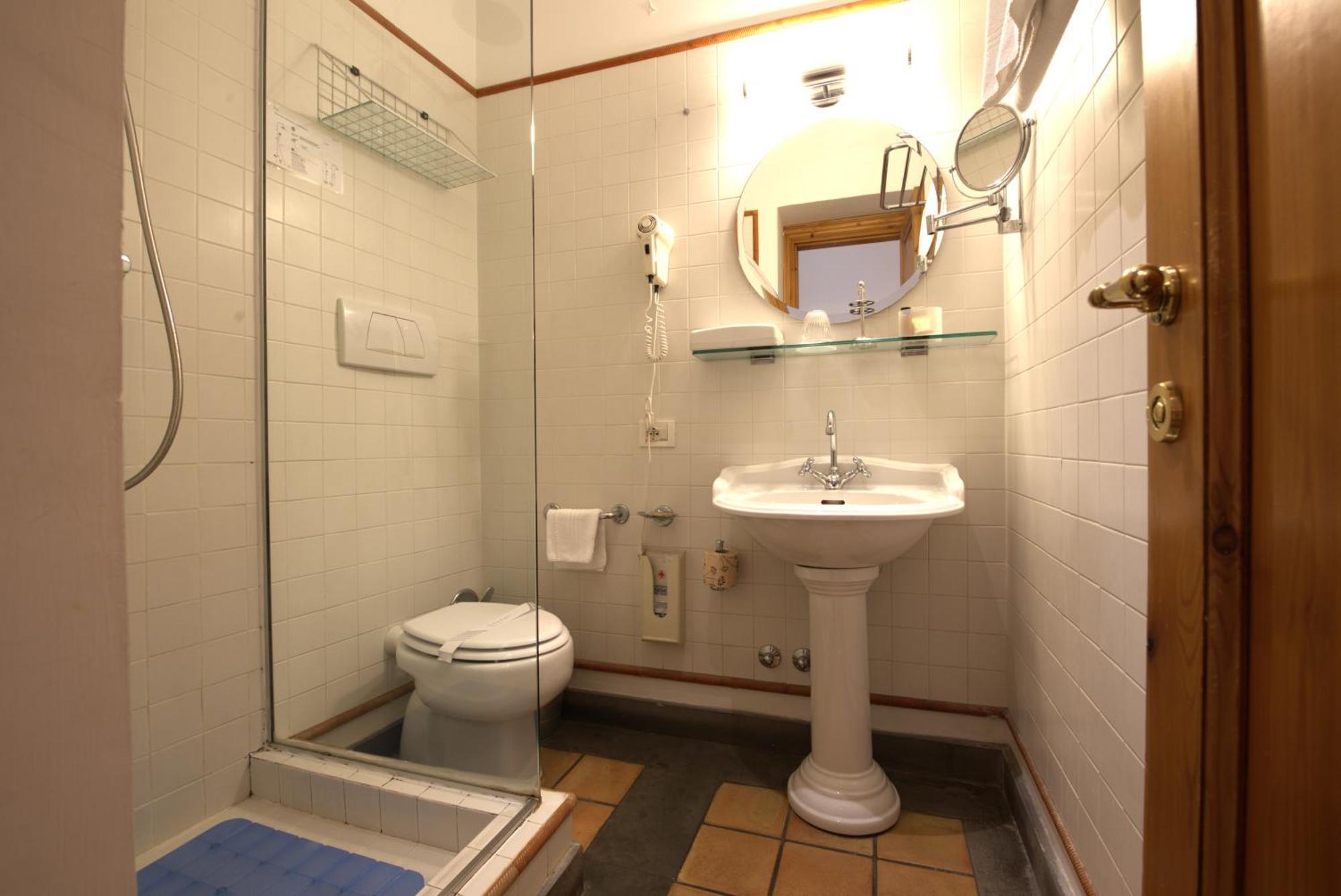 Classic Single Room