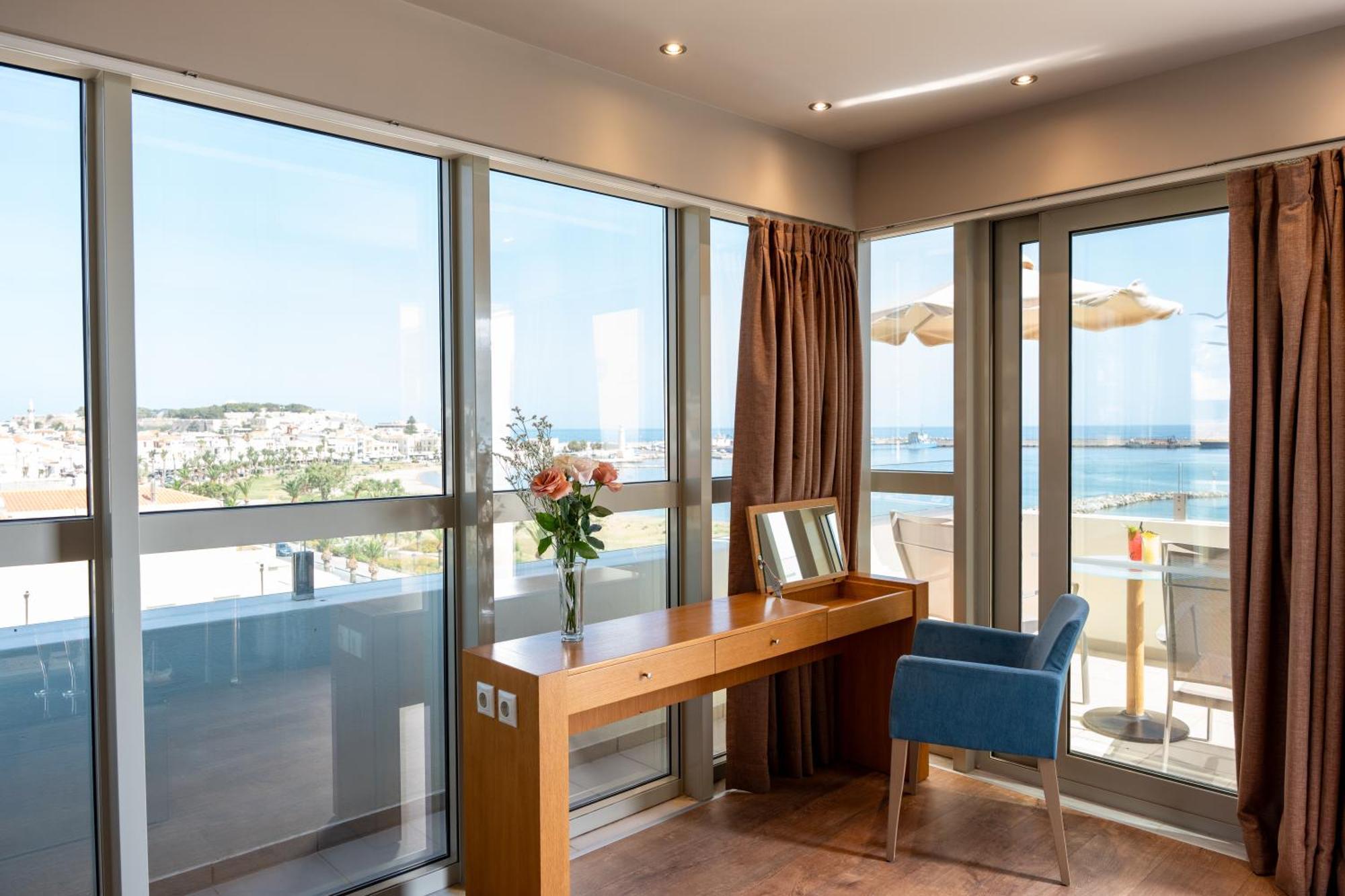 Grand Suite Panoramic Sea View