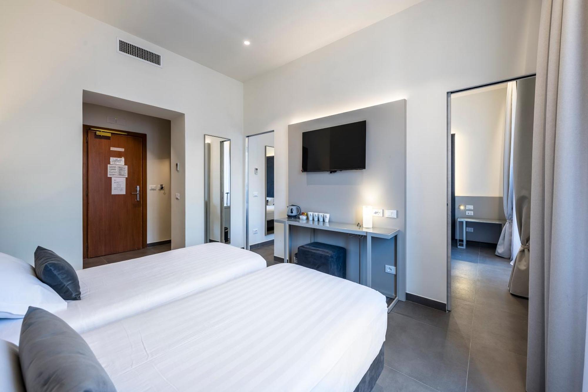 Deluxe Quadruple Room