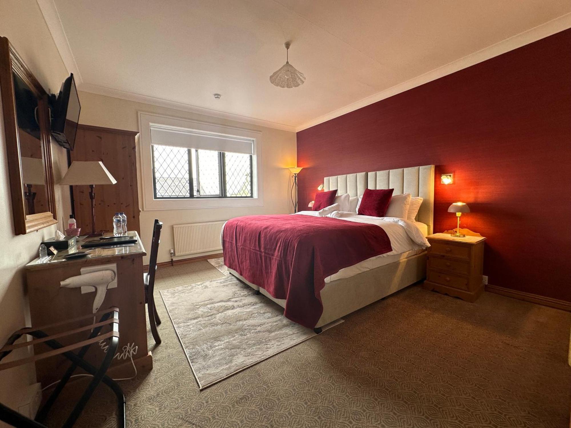 Superior King Room