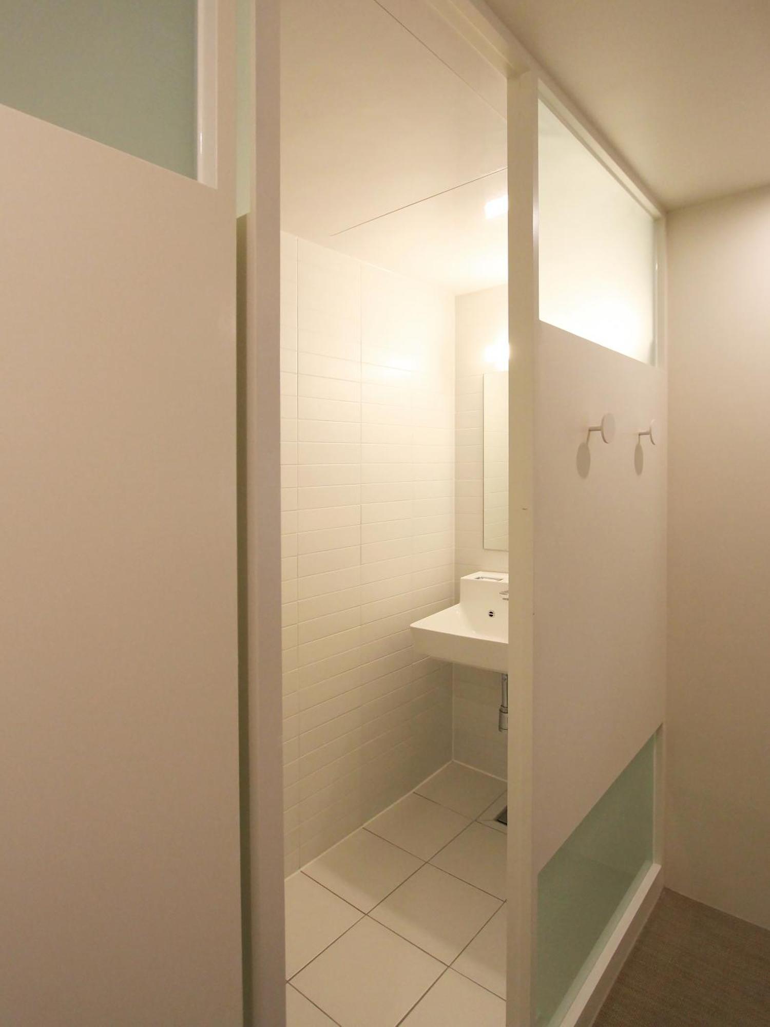 Duplex Single Room Shower