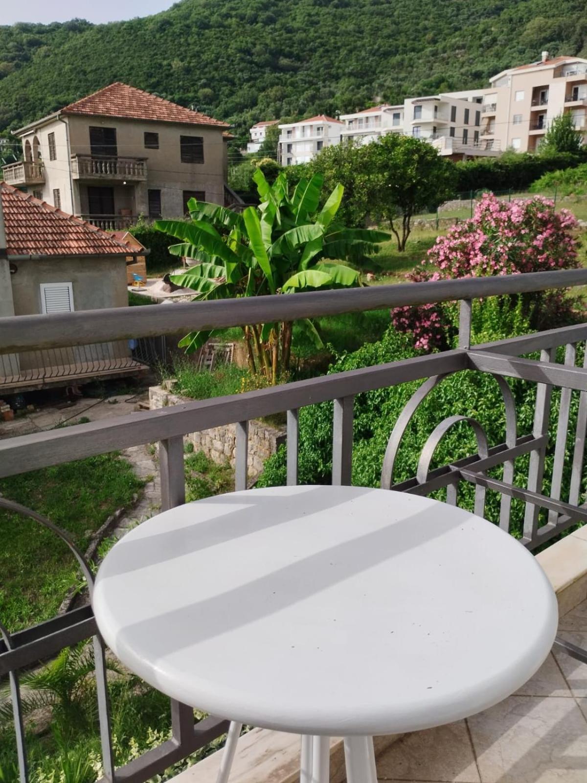 Family Lux Suite with Terrace and Sea View