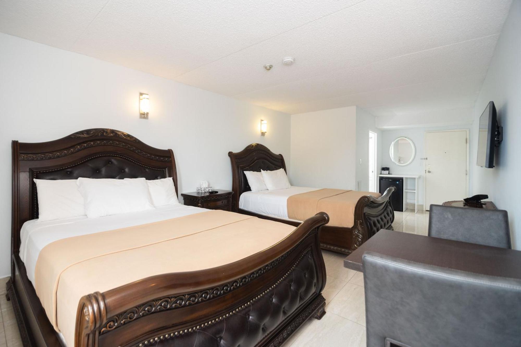Executive Room 2 Queen Beds