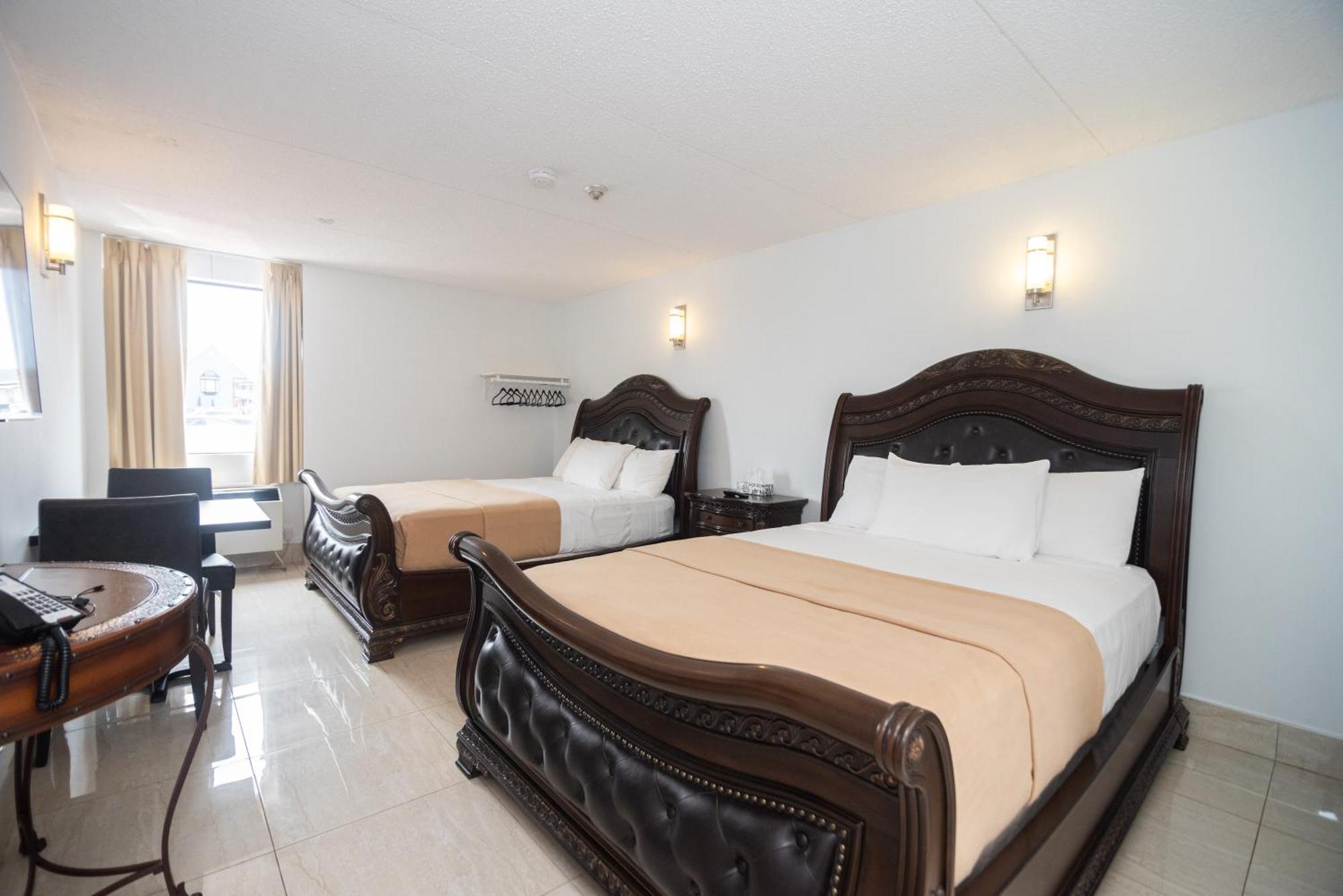 Executive Room 2 Queen Beds