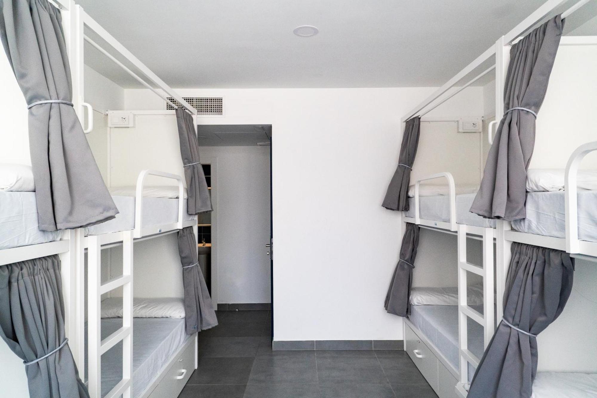 Bed 10-Bed Mixed Dormitory Room