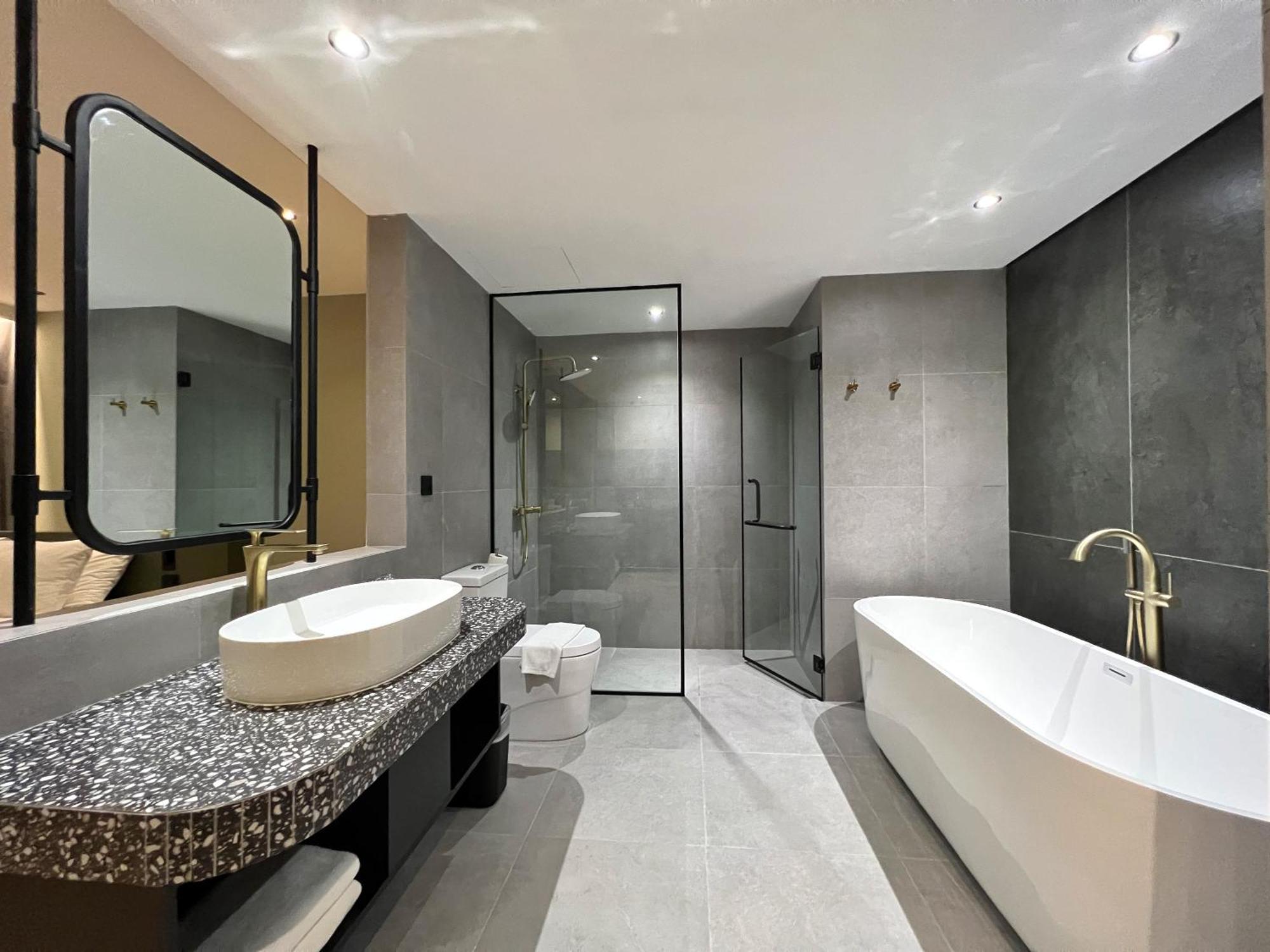 Emerald Room Newly Renovated
