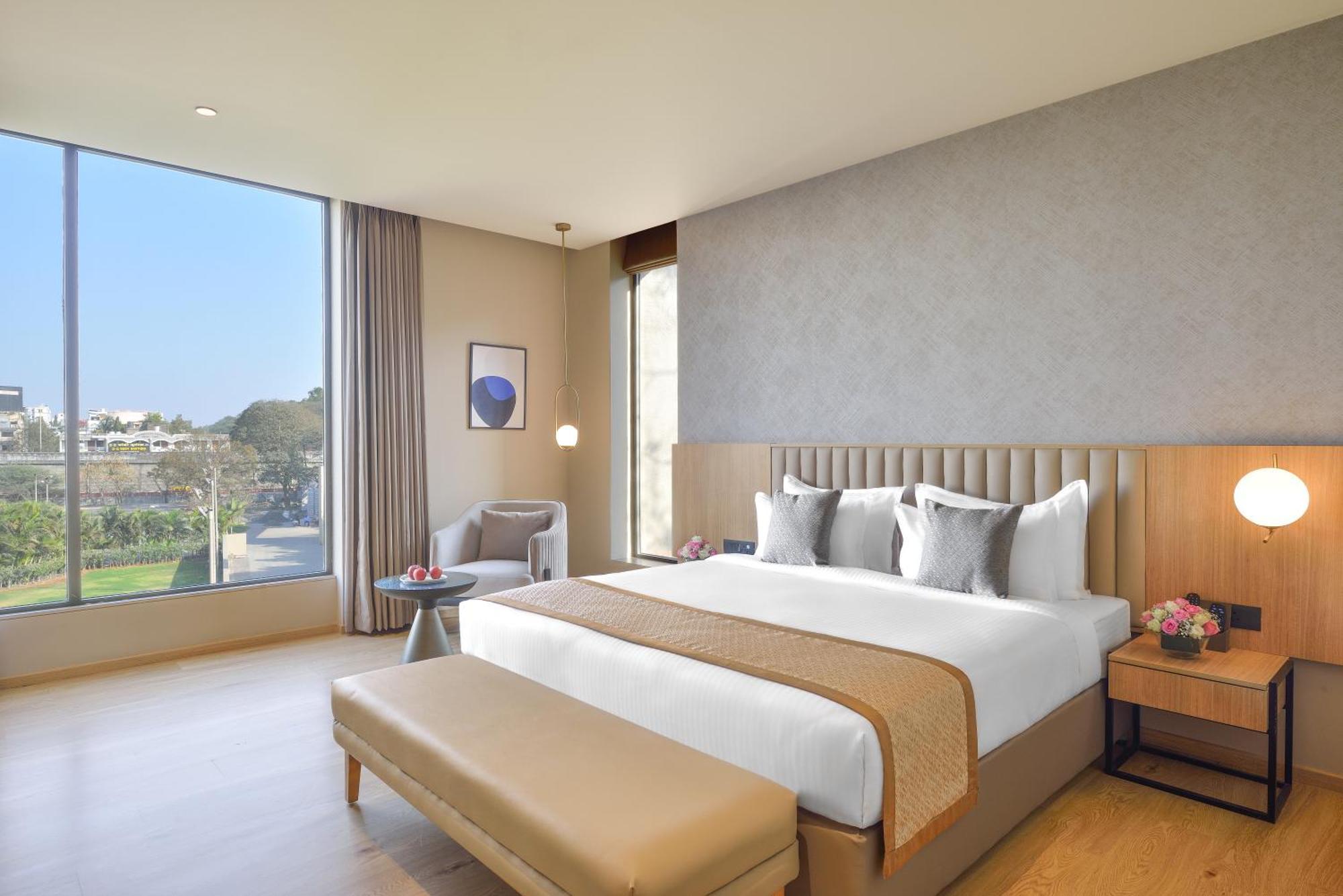 Executive Suite on Food & Soft Beverages