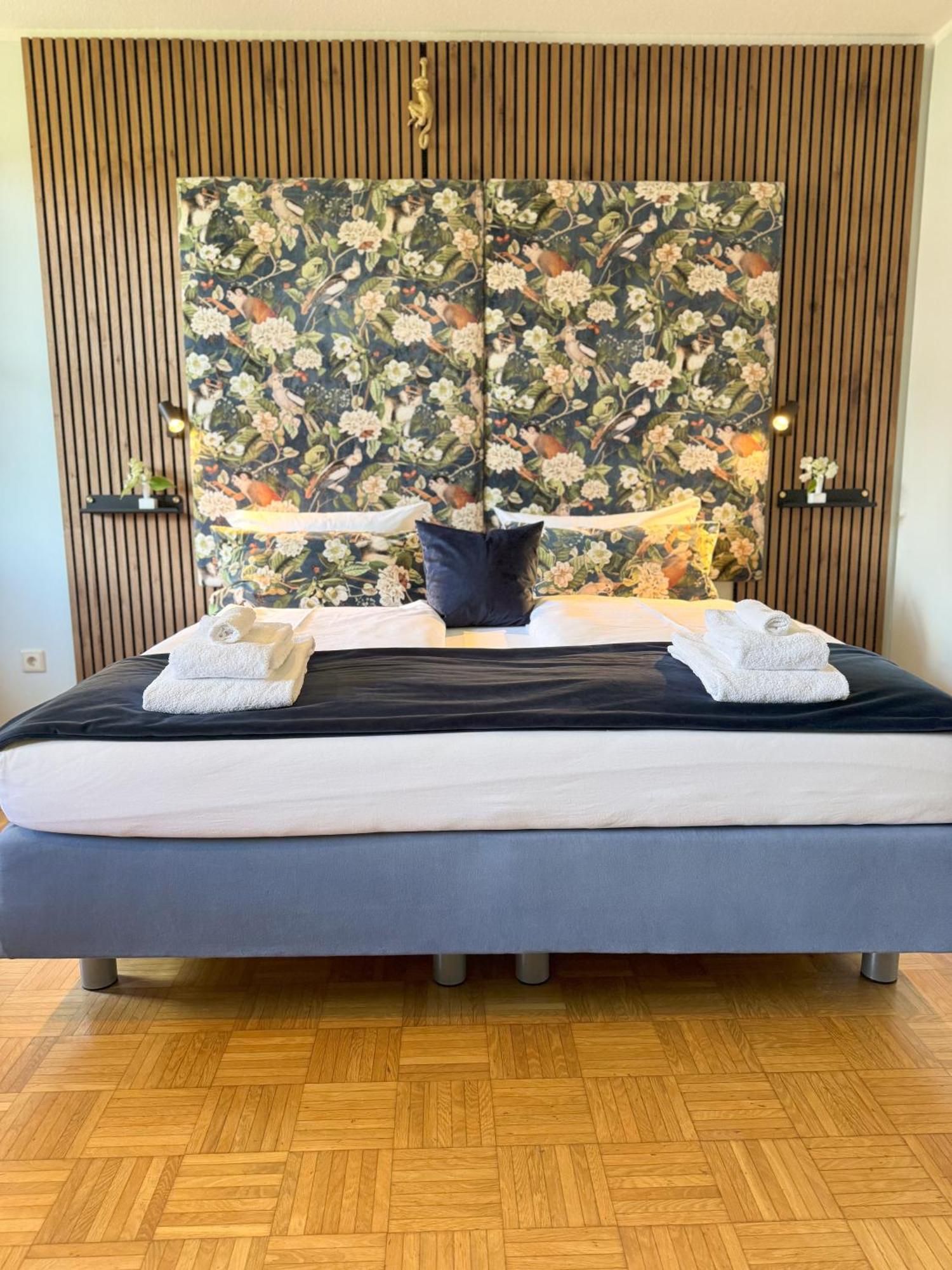 Five bed Room two Bedrooms
