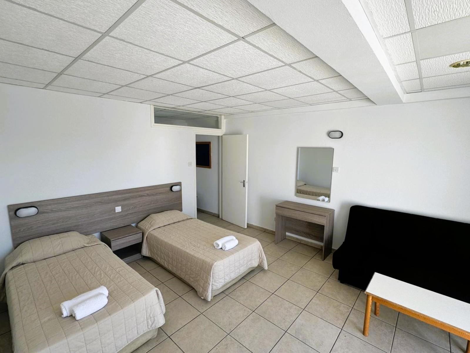 One-Bedroom Apartment Pool View