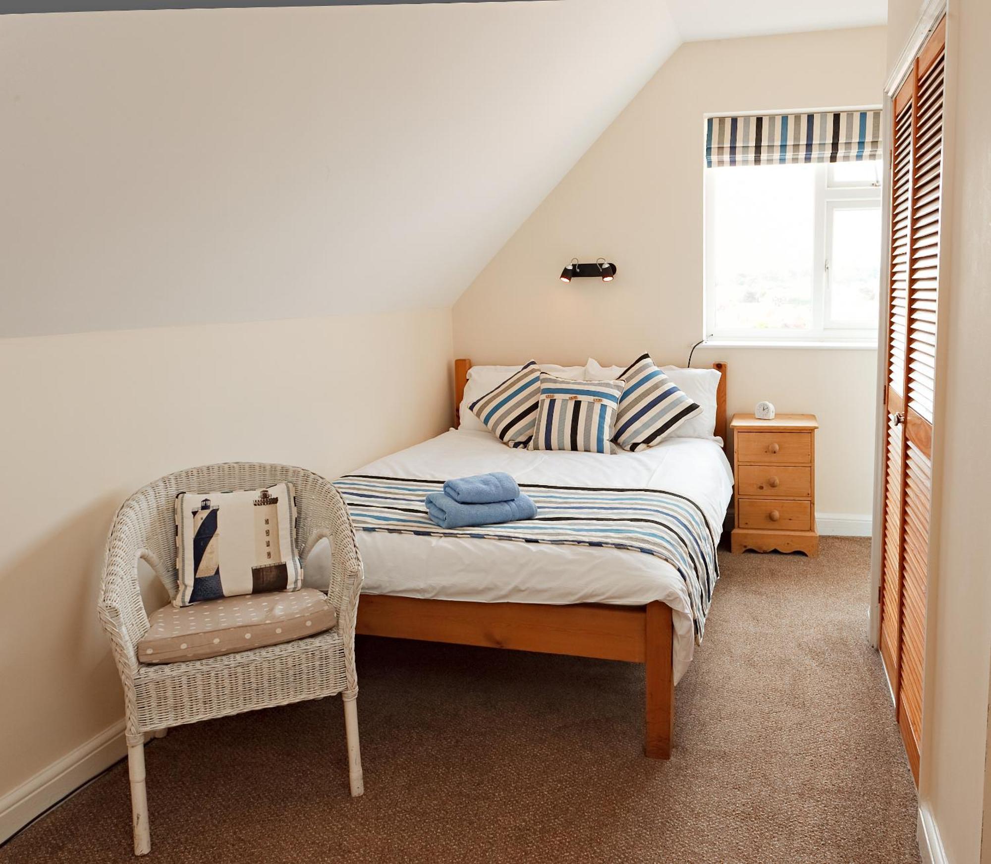 Single Room with Private Bathroom