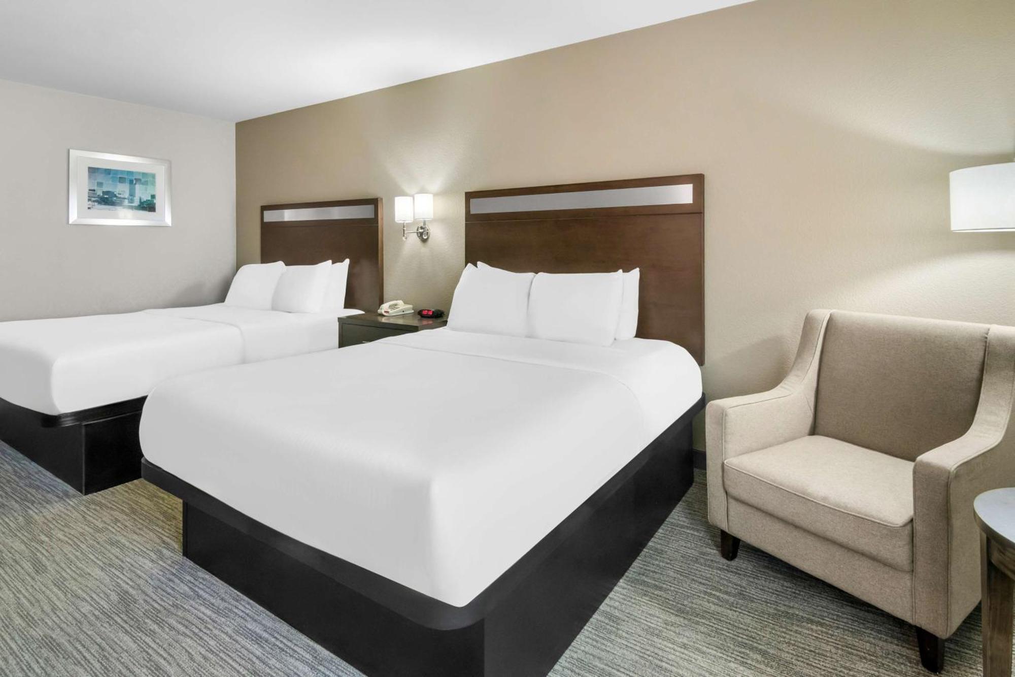 Queen Room Two Queen Beds Non-Smoking