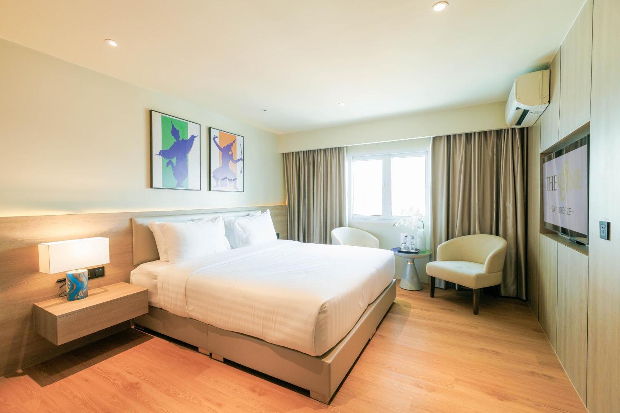 Deluxe Double or Twin Room