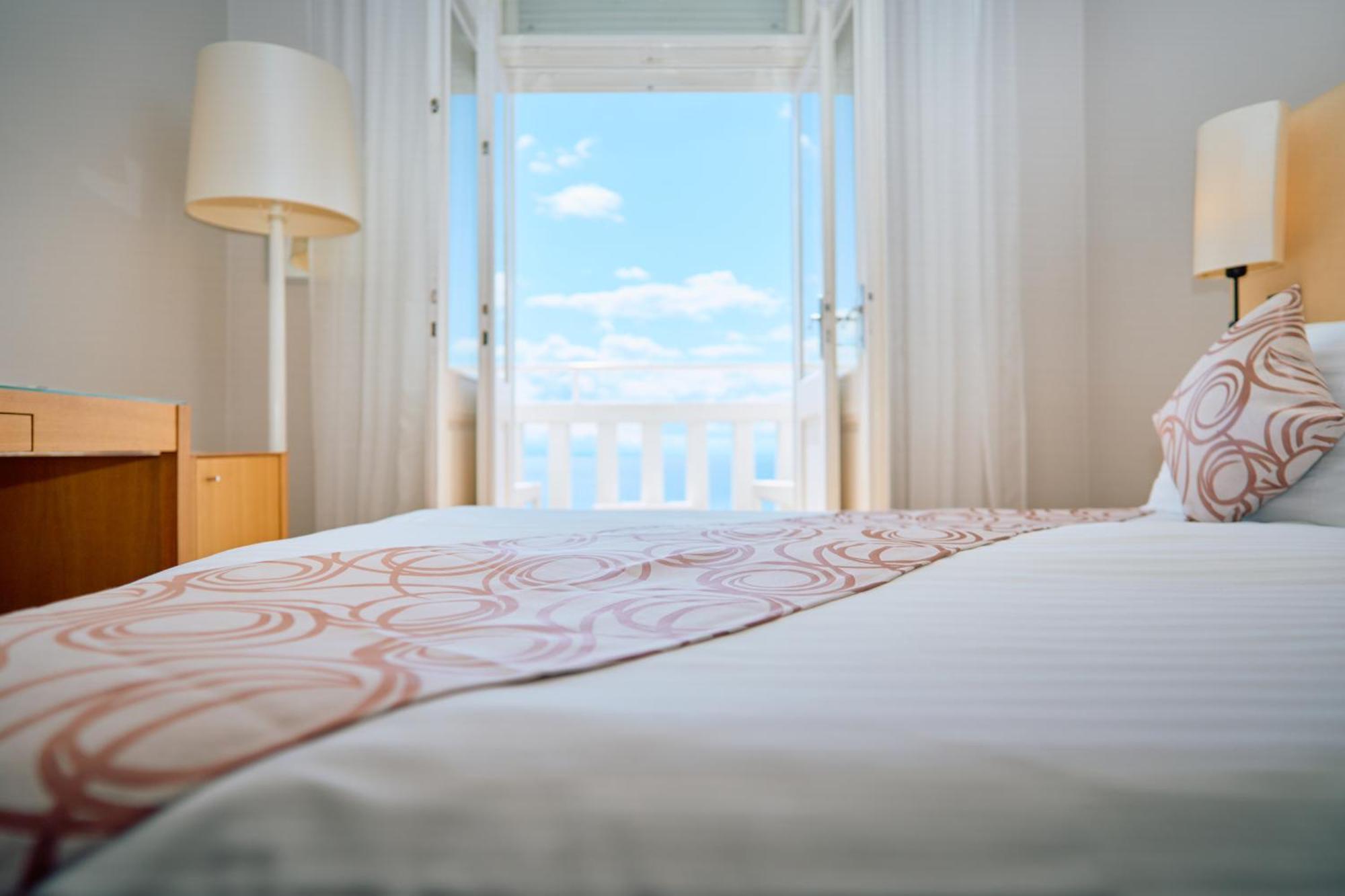 Deluxe Double Room Sea Side