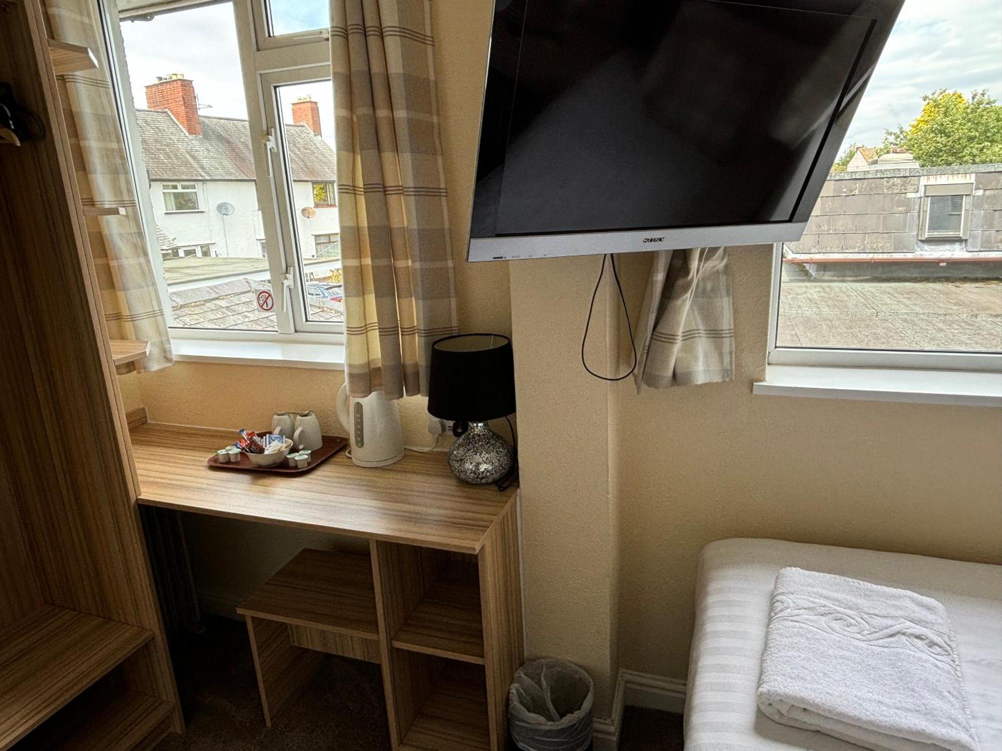 Classic Twin Room