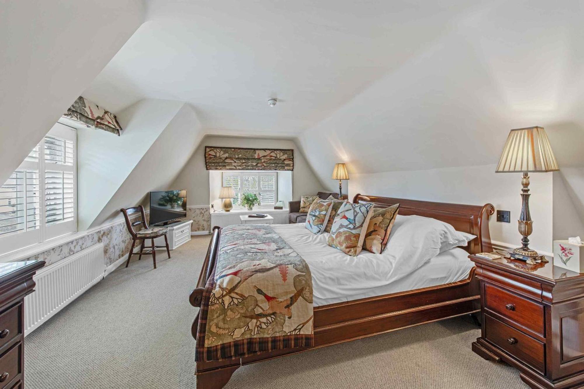 Deluxe Double Room Bath
