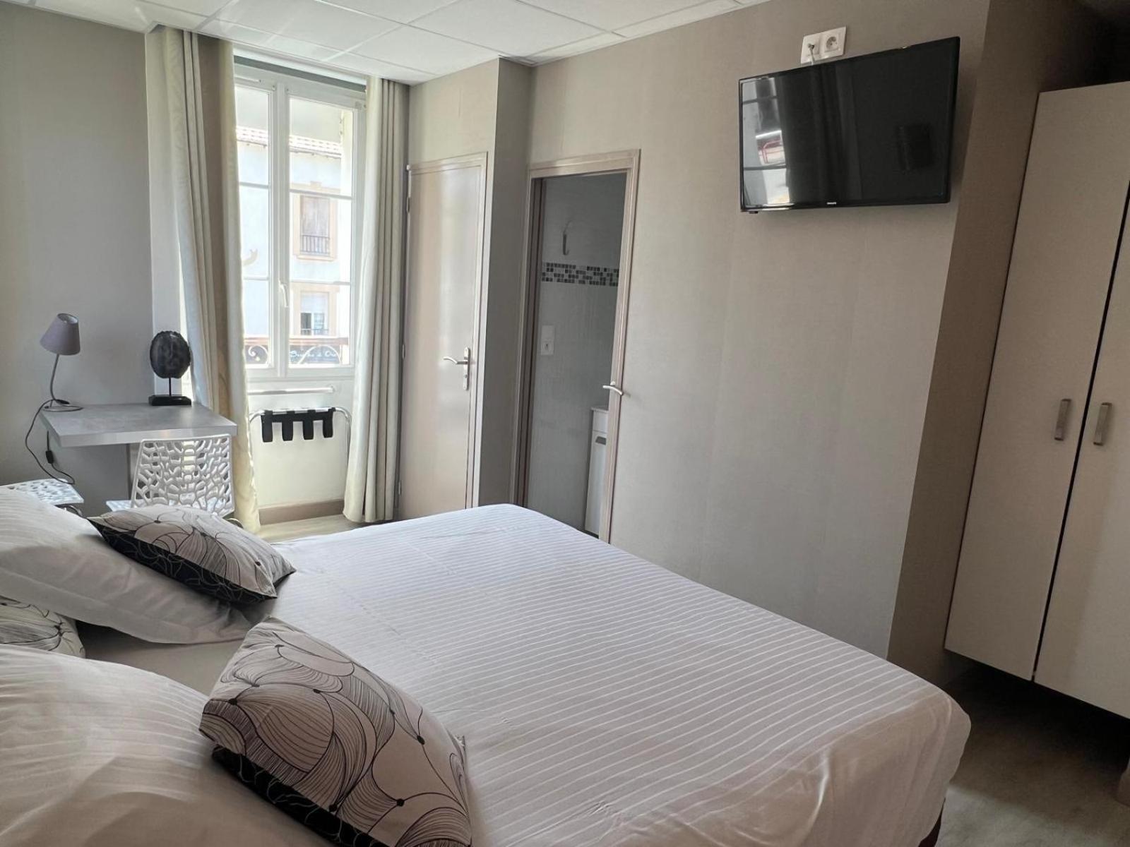 Chambre Double ou Lits Jumeaux - Vue sur Ville