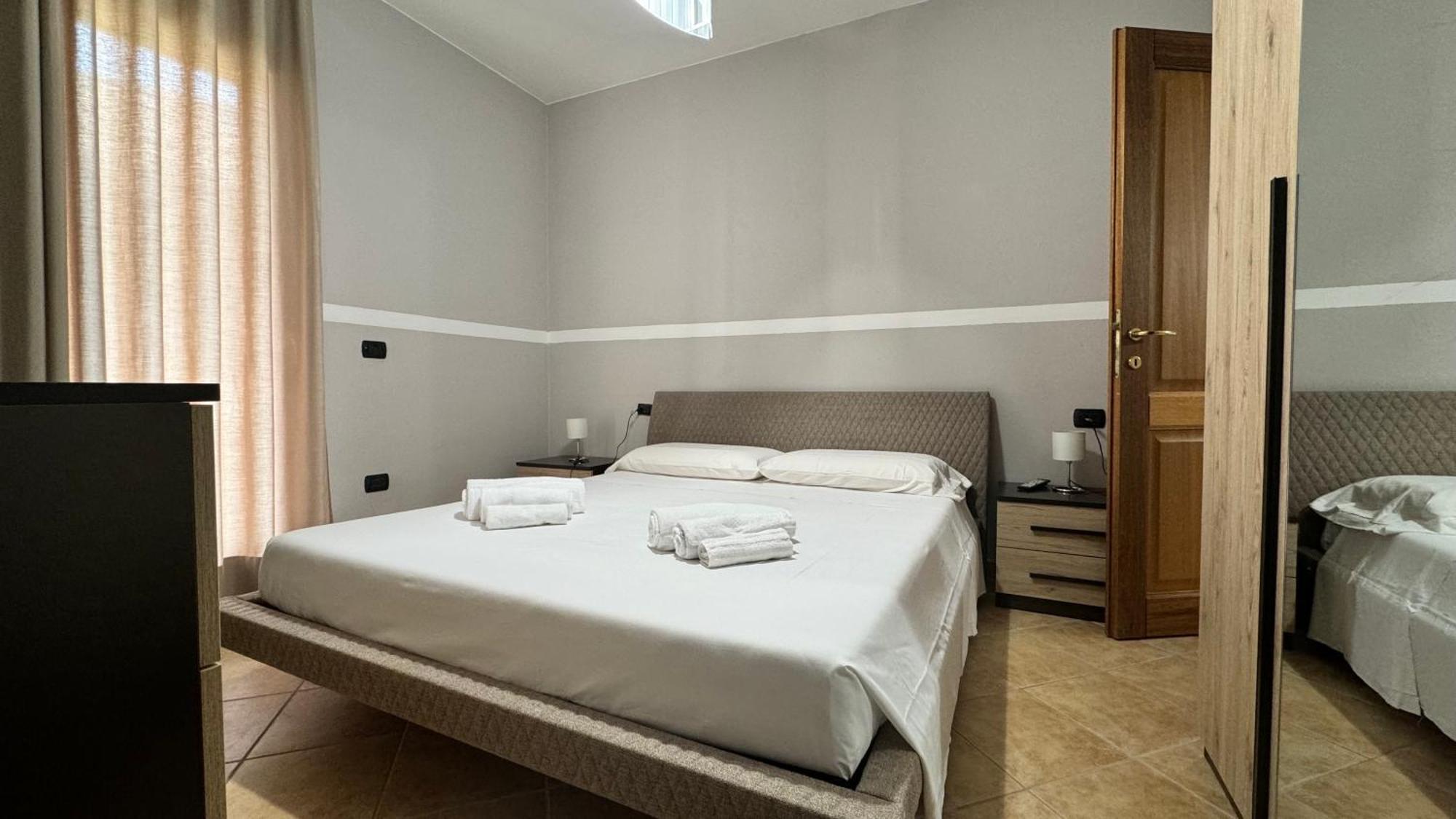 Superior One-Bedroom Apartment Annex