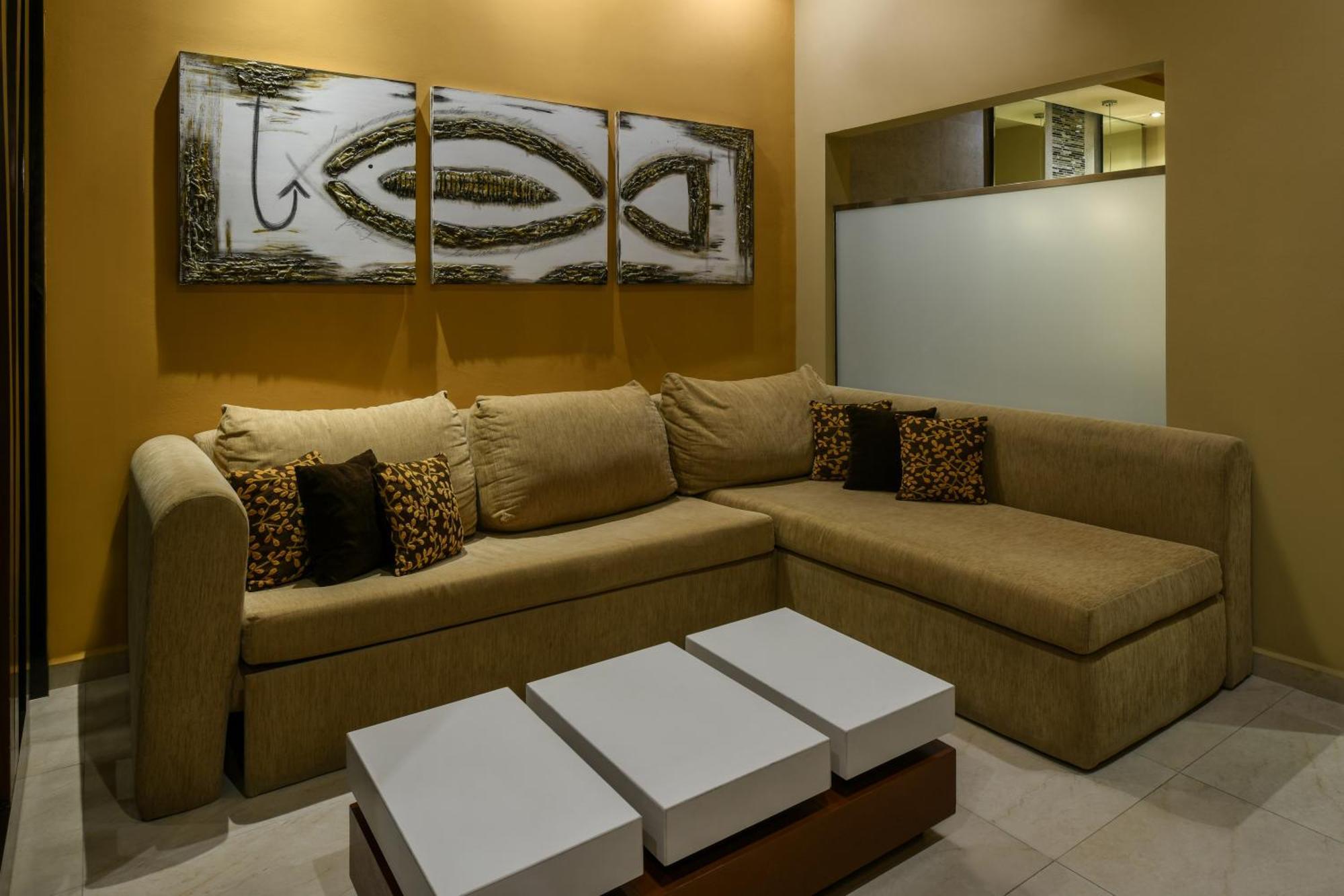 Ocean Front One Bedroom Suite