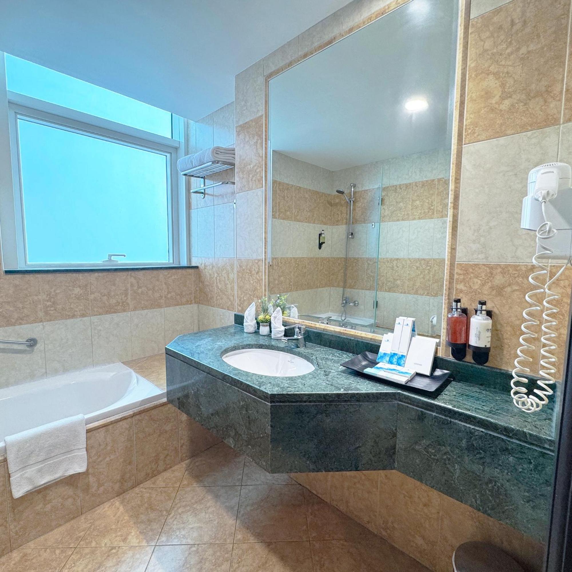 Two Bedroom Suite,1602982183:JPEG