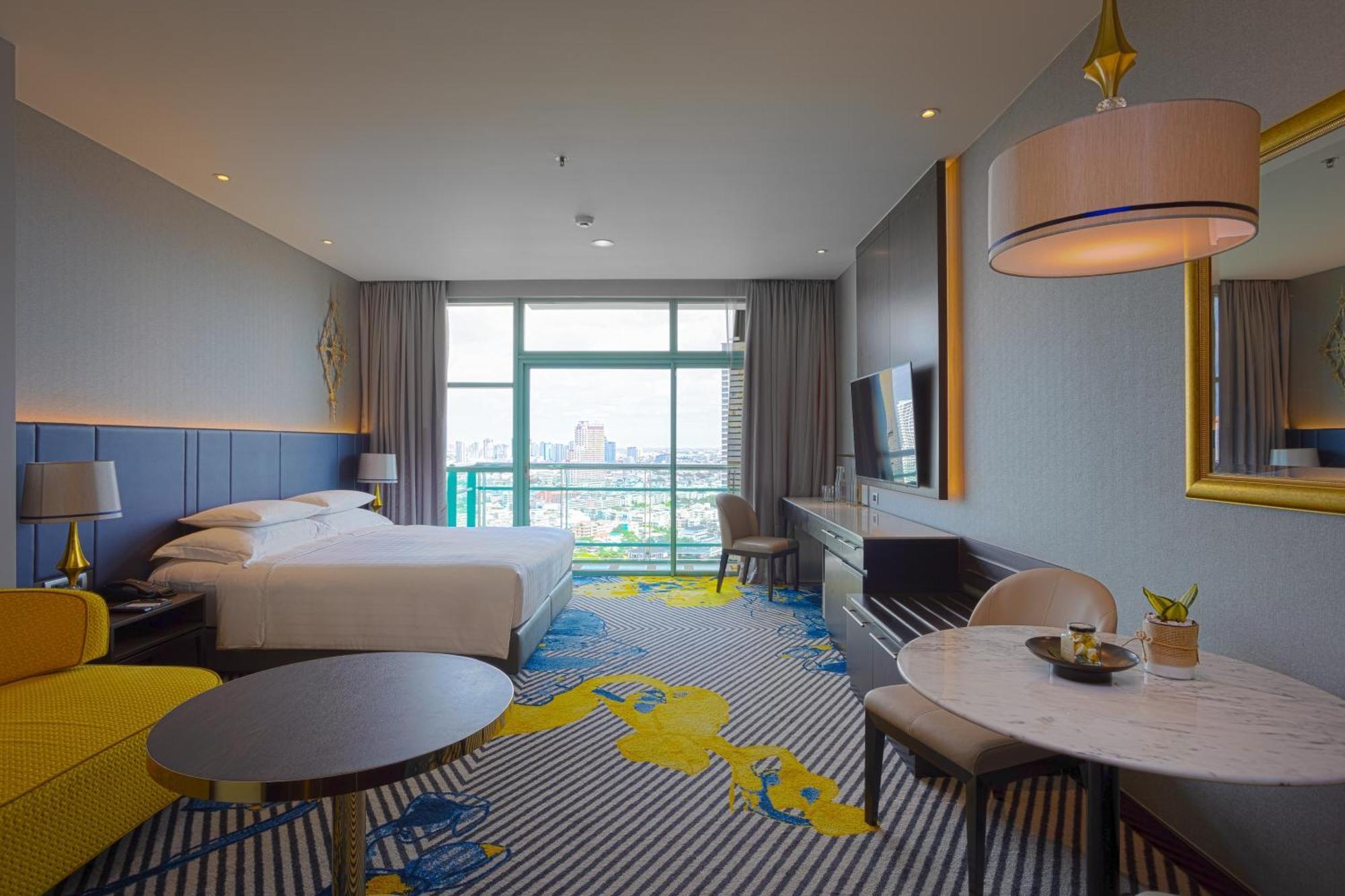 Grand Deluxe Room King River View