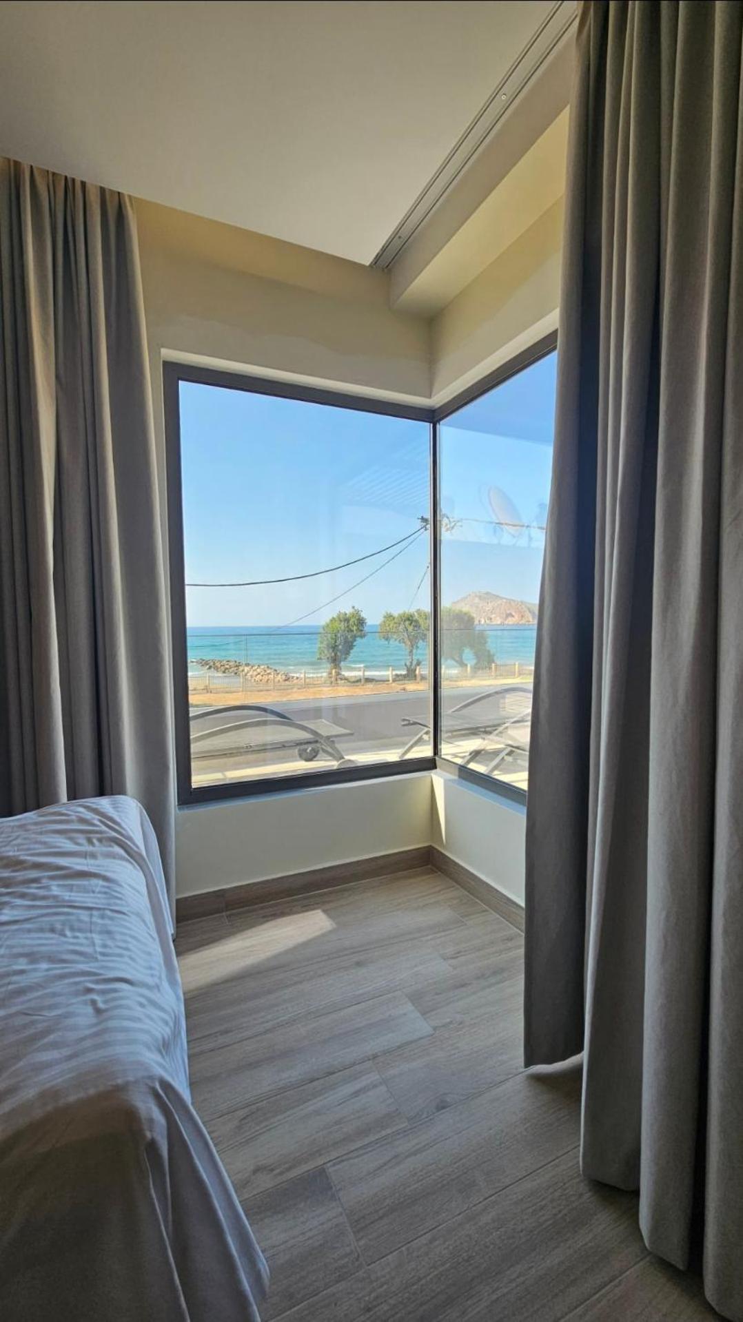 Three-Bedroom Apartment Sea View