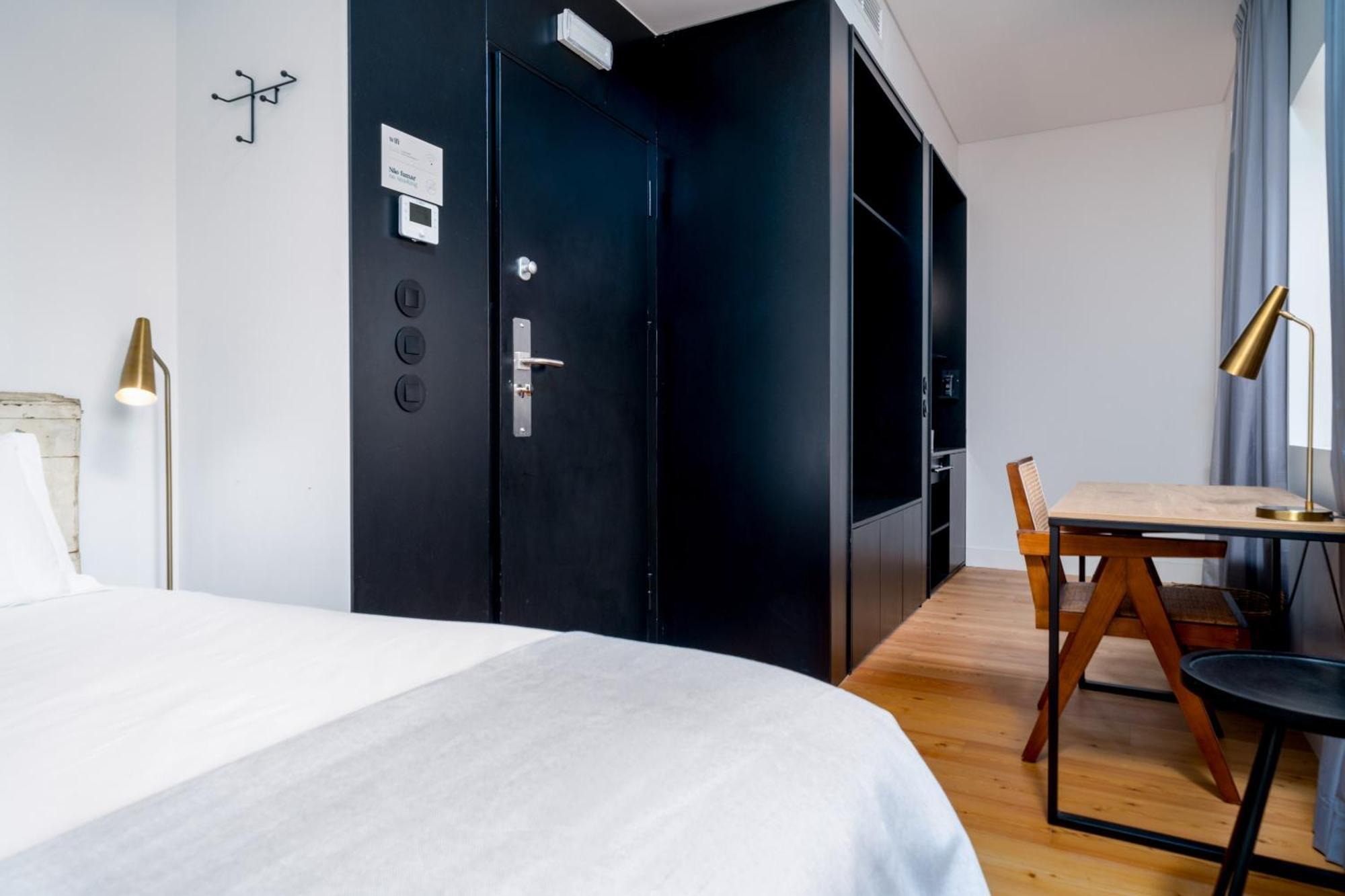 Economy Queen Room