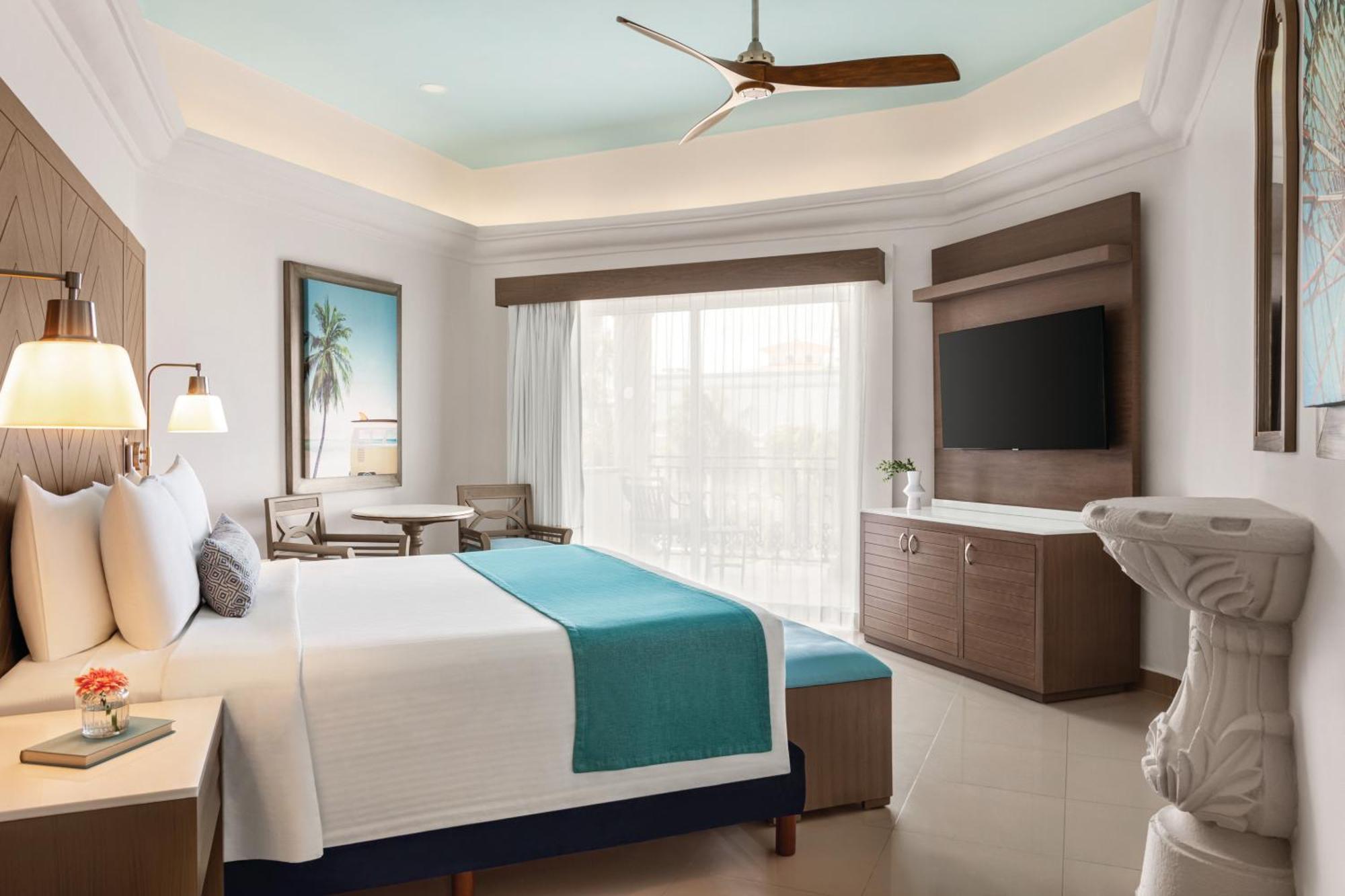 Junior Suite 1 King Bed