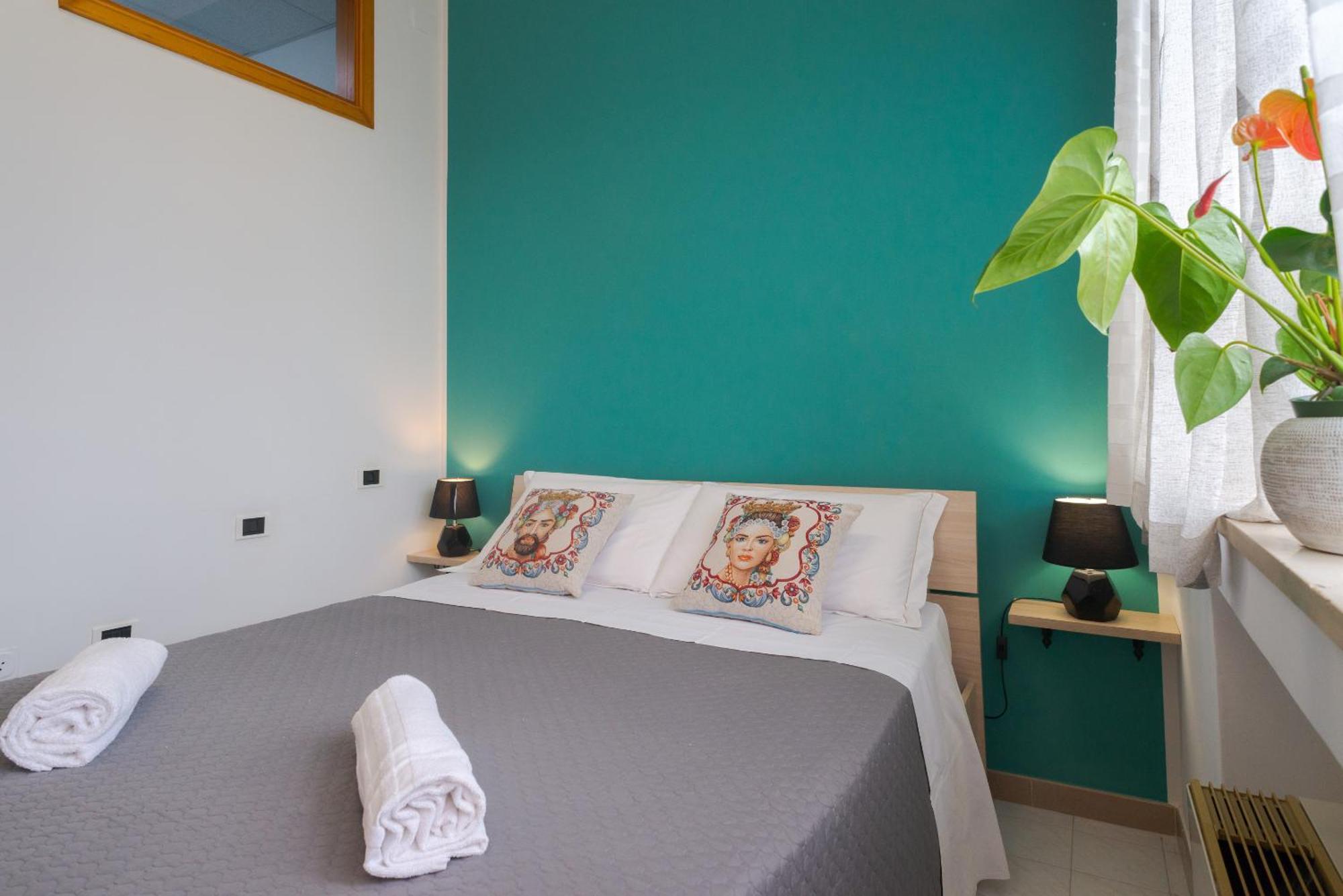 Double Room Private Bathroom