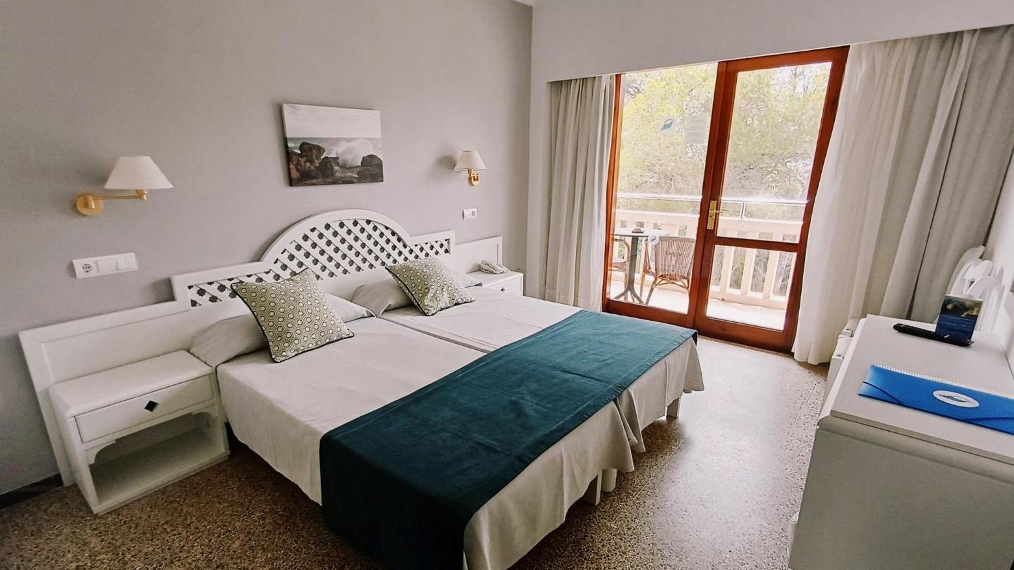 Double Room Side Sea View