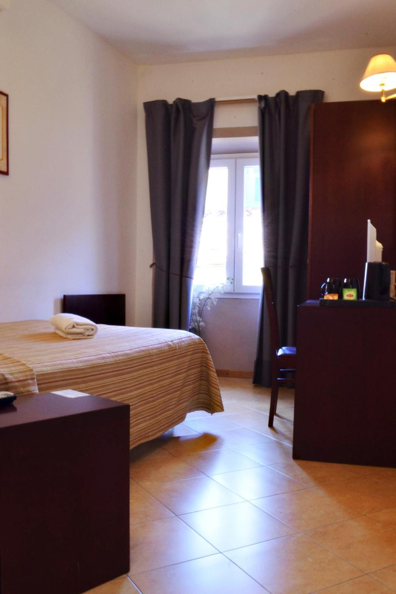 Deluxe Single Room