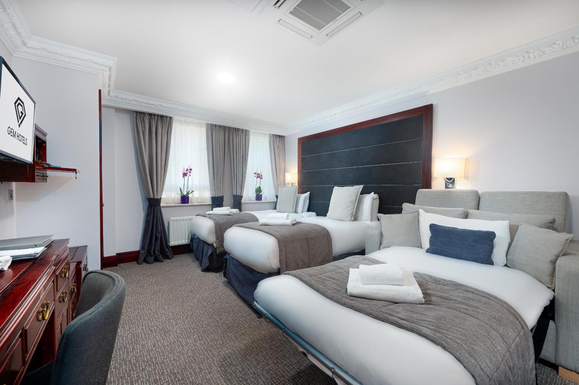 Comfort Triple Room