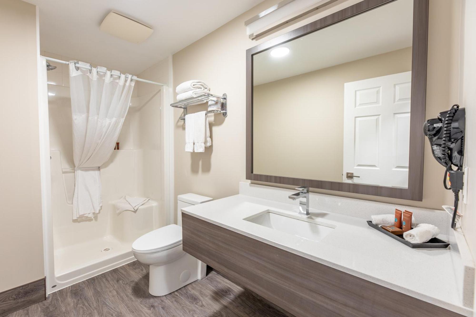 King Suite Spa Bath Interior Access