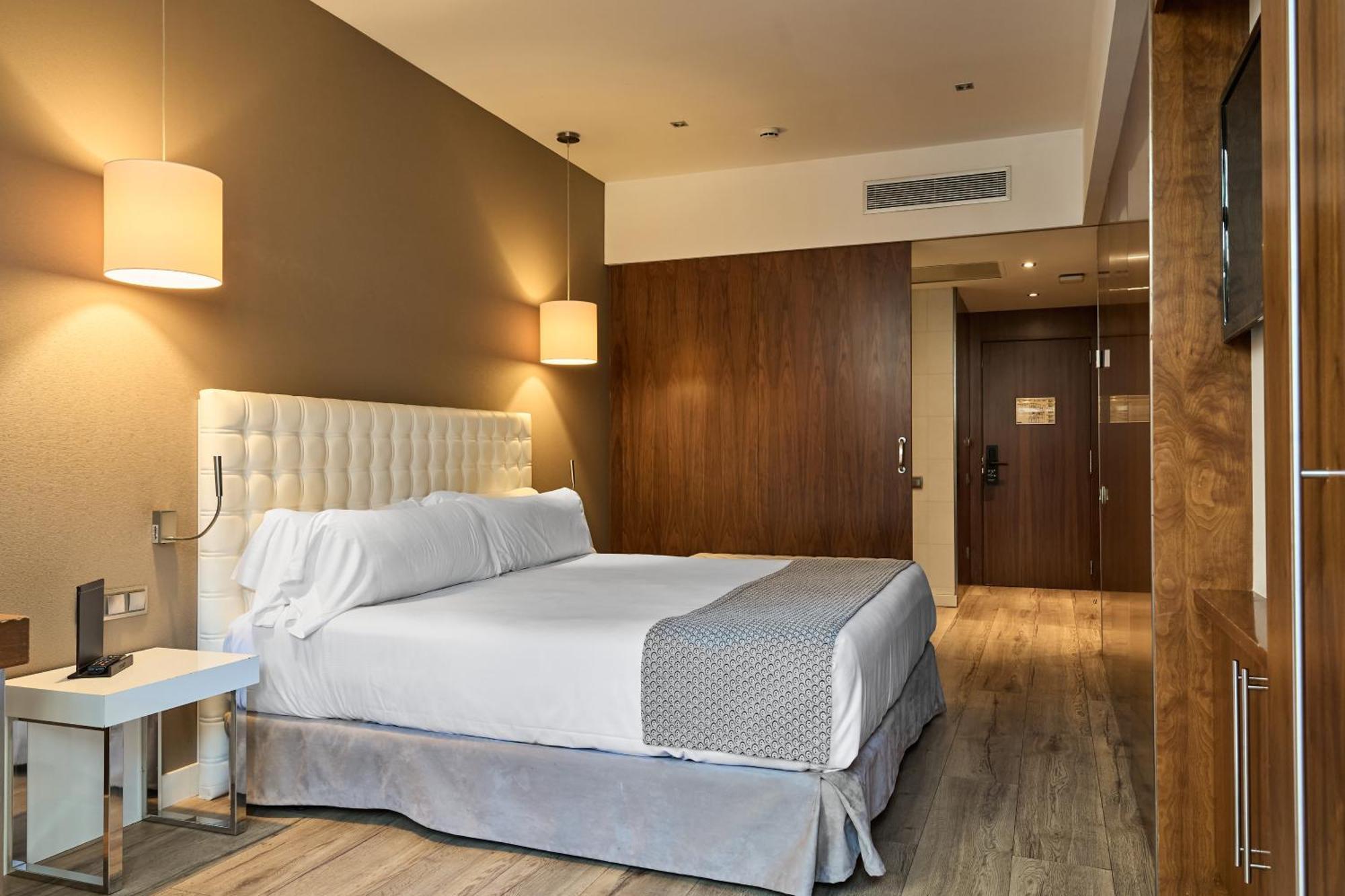 Quarto Duplo Superior com Terraço e Piscina Privada