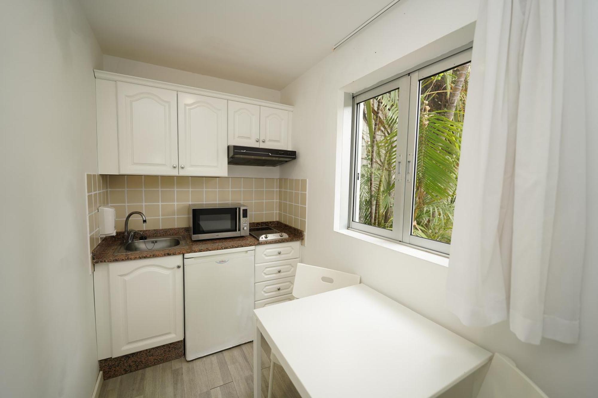 Studio Kitchen