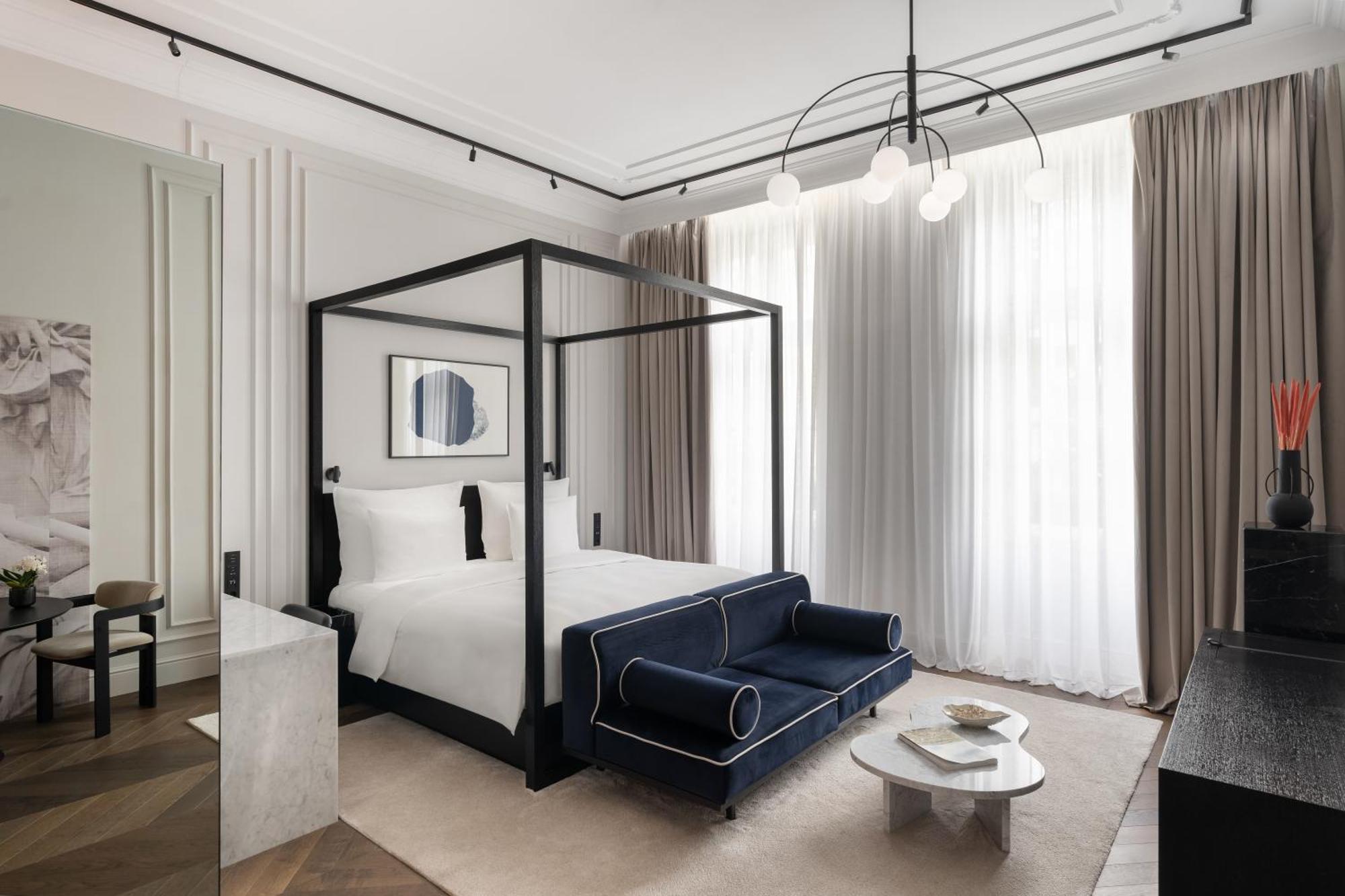 Grand Deluxe Double Room