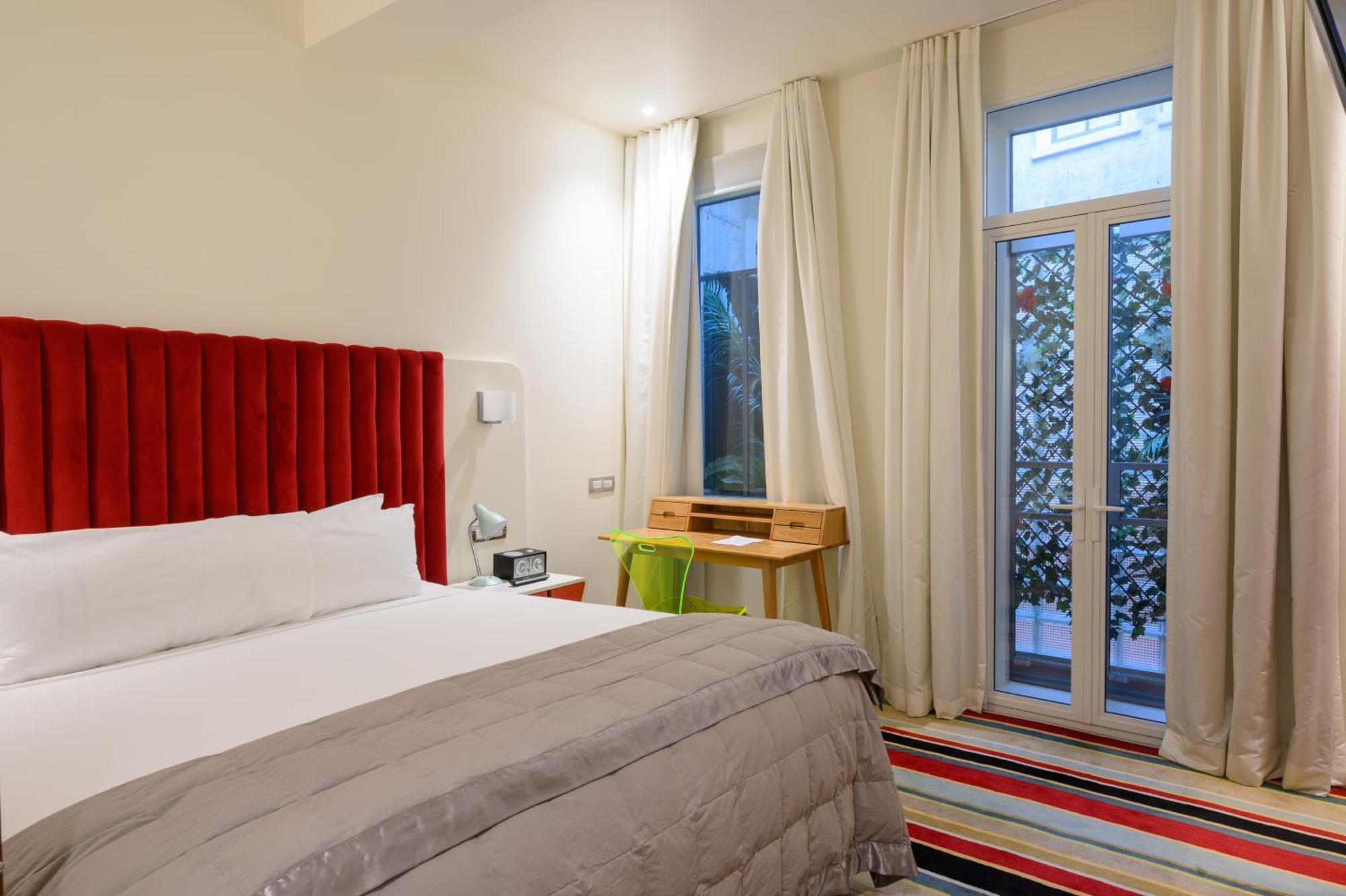 Courtyard Suite