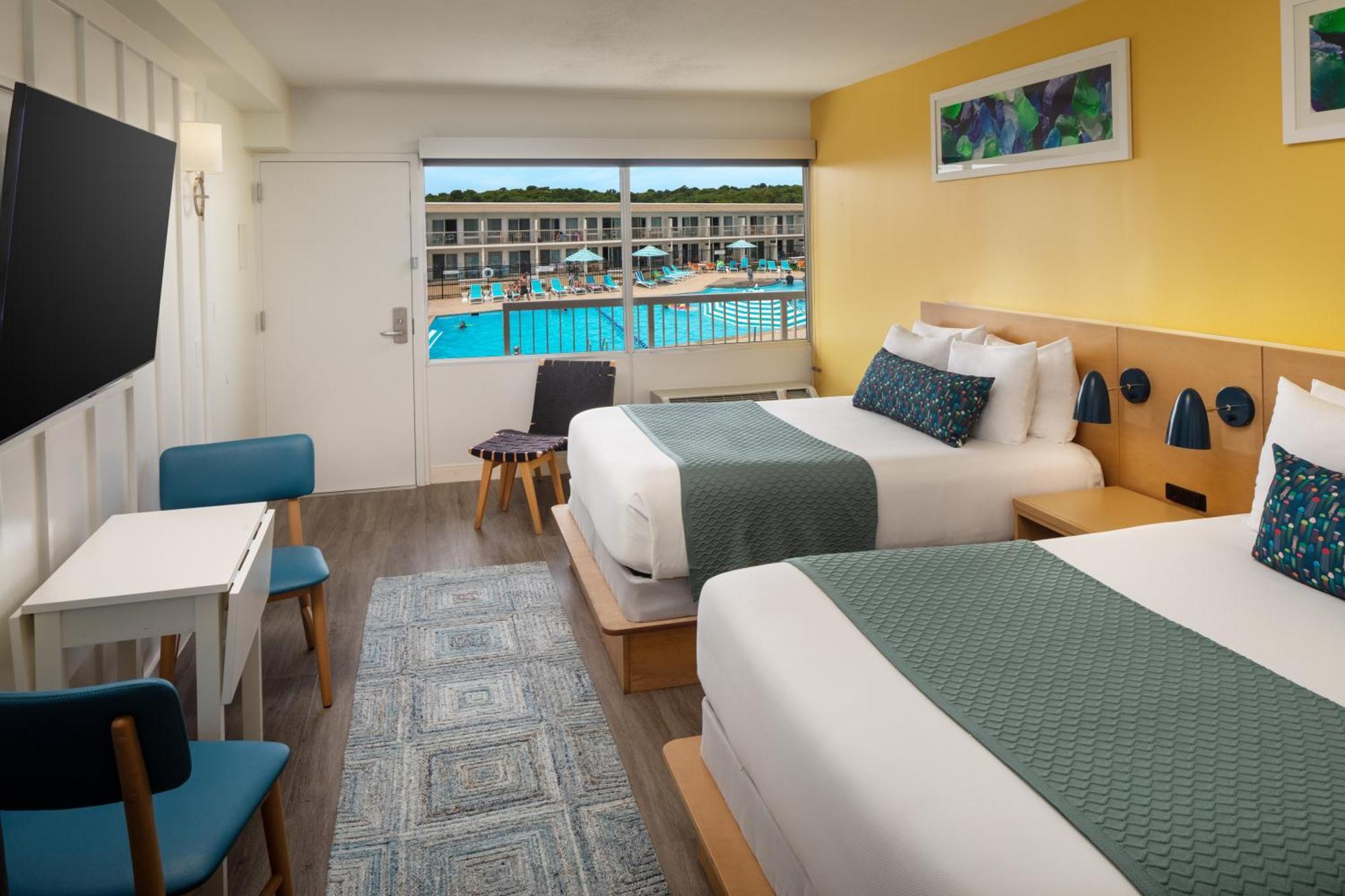 Courtyard View Two Double Beds