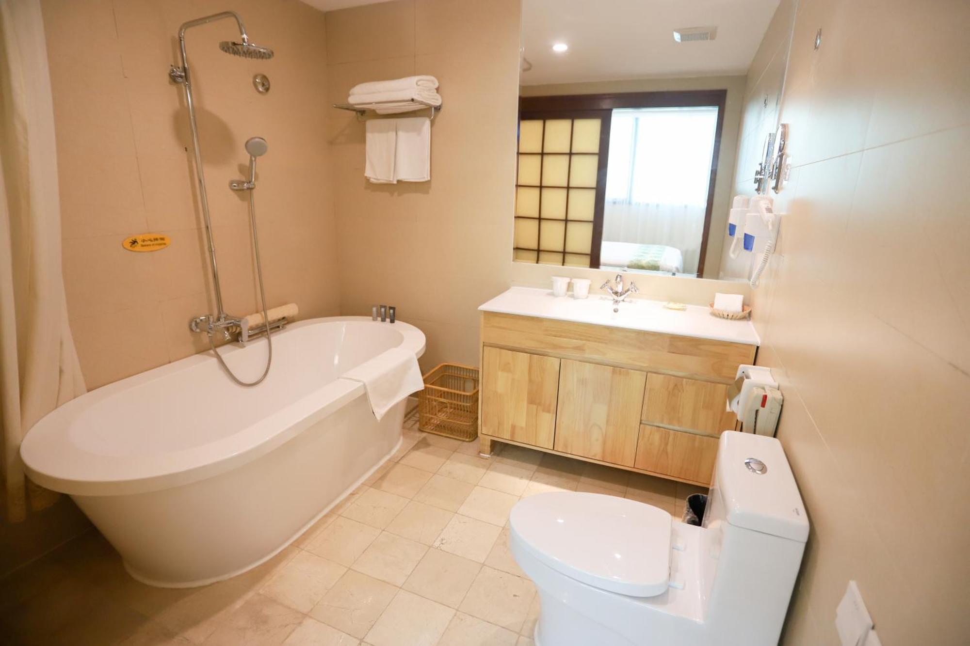 Superior Queen Room