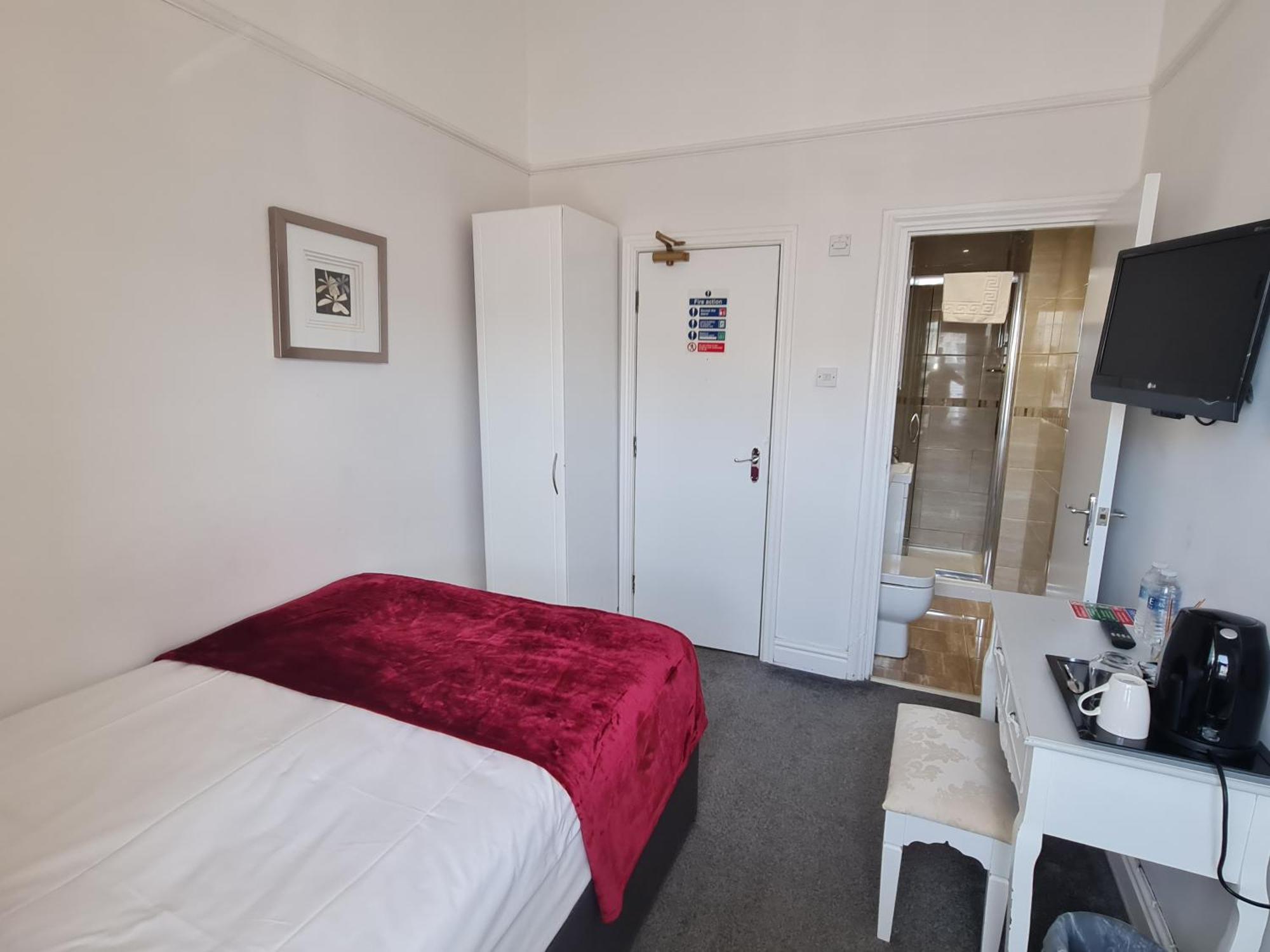 Small Double Room,1606075699:JPEG